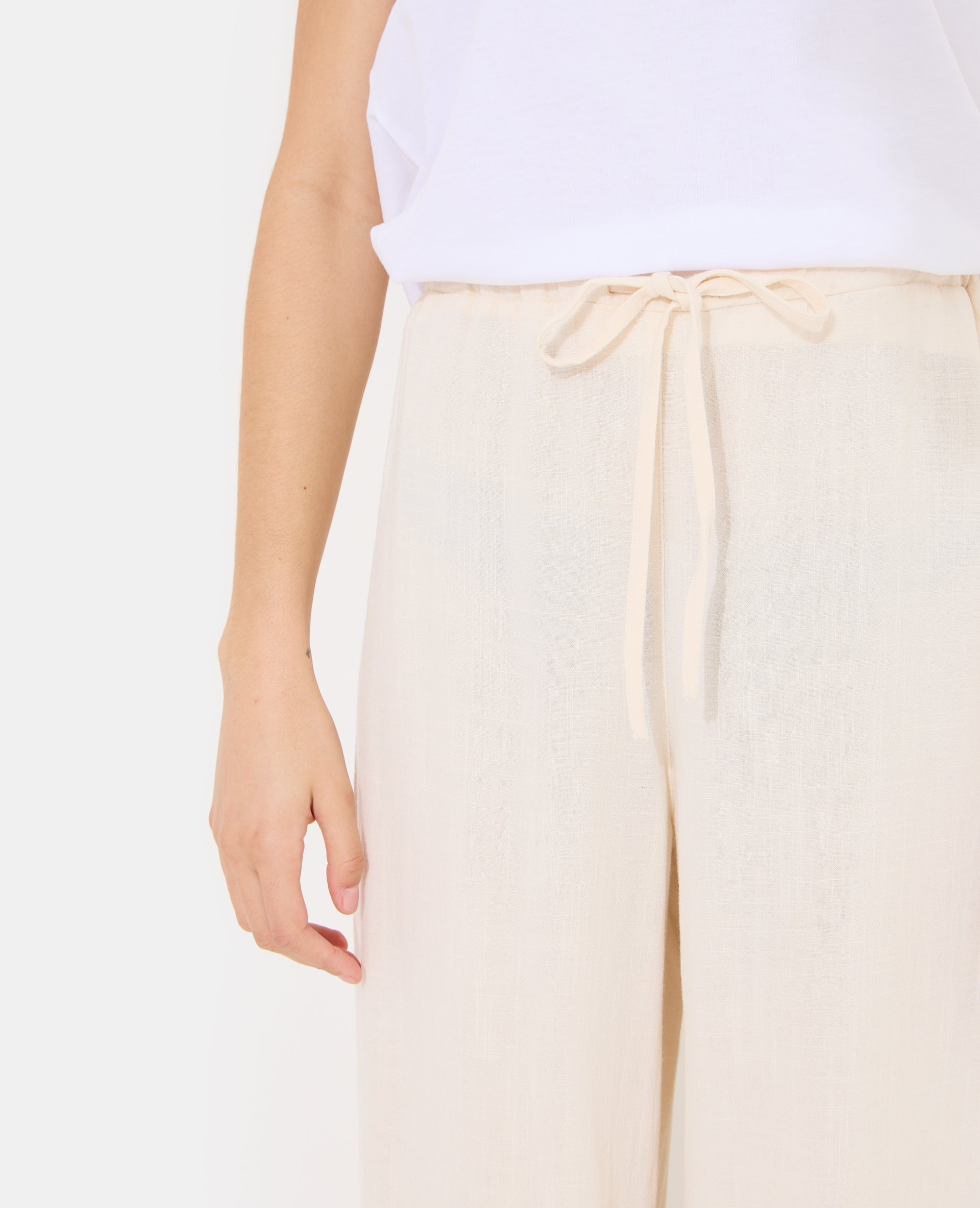 Pantalon large et droit avec taille élastiquée