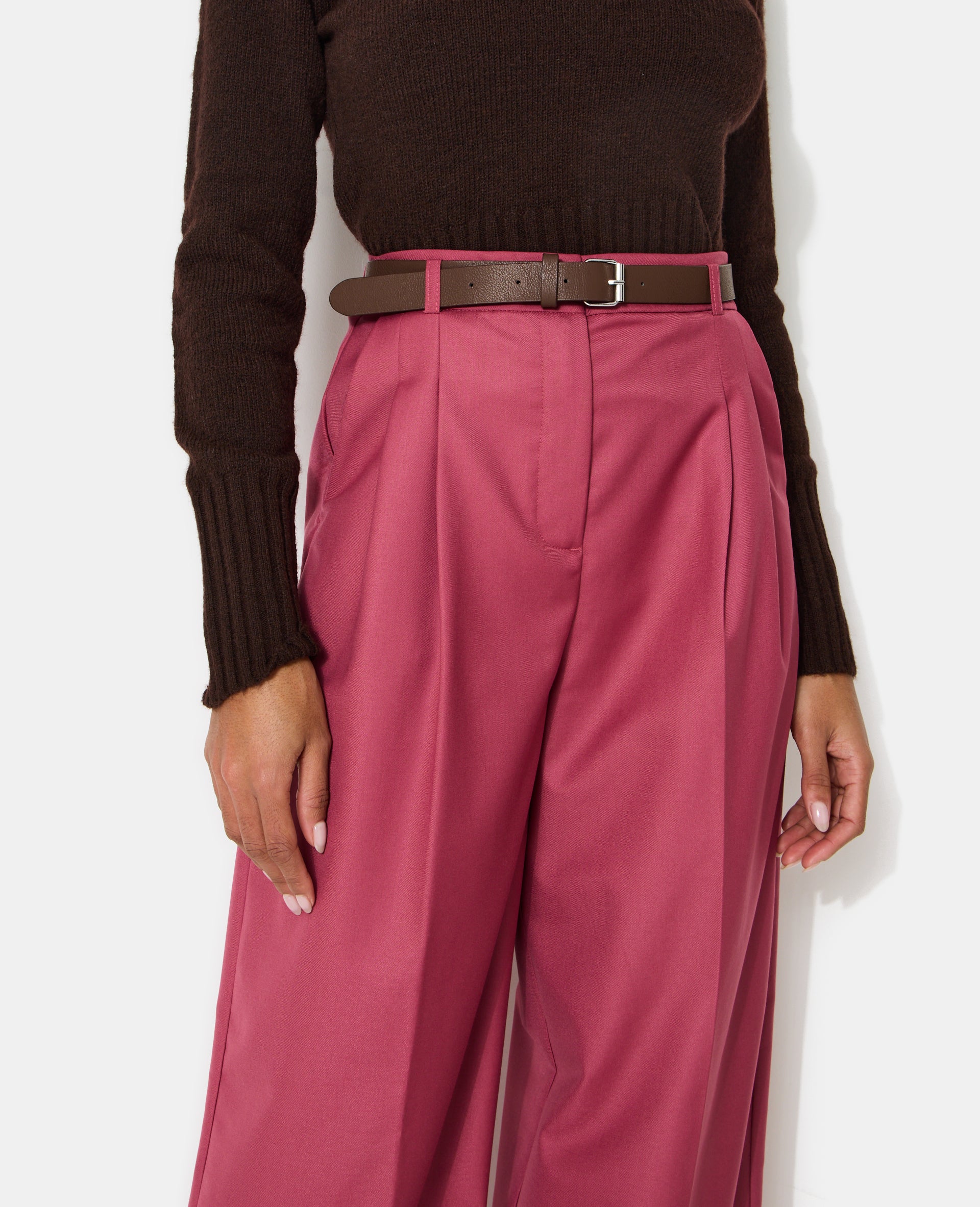 Pantalon large taille haute avec ceinture
