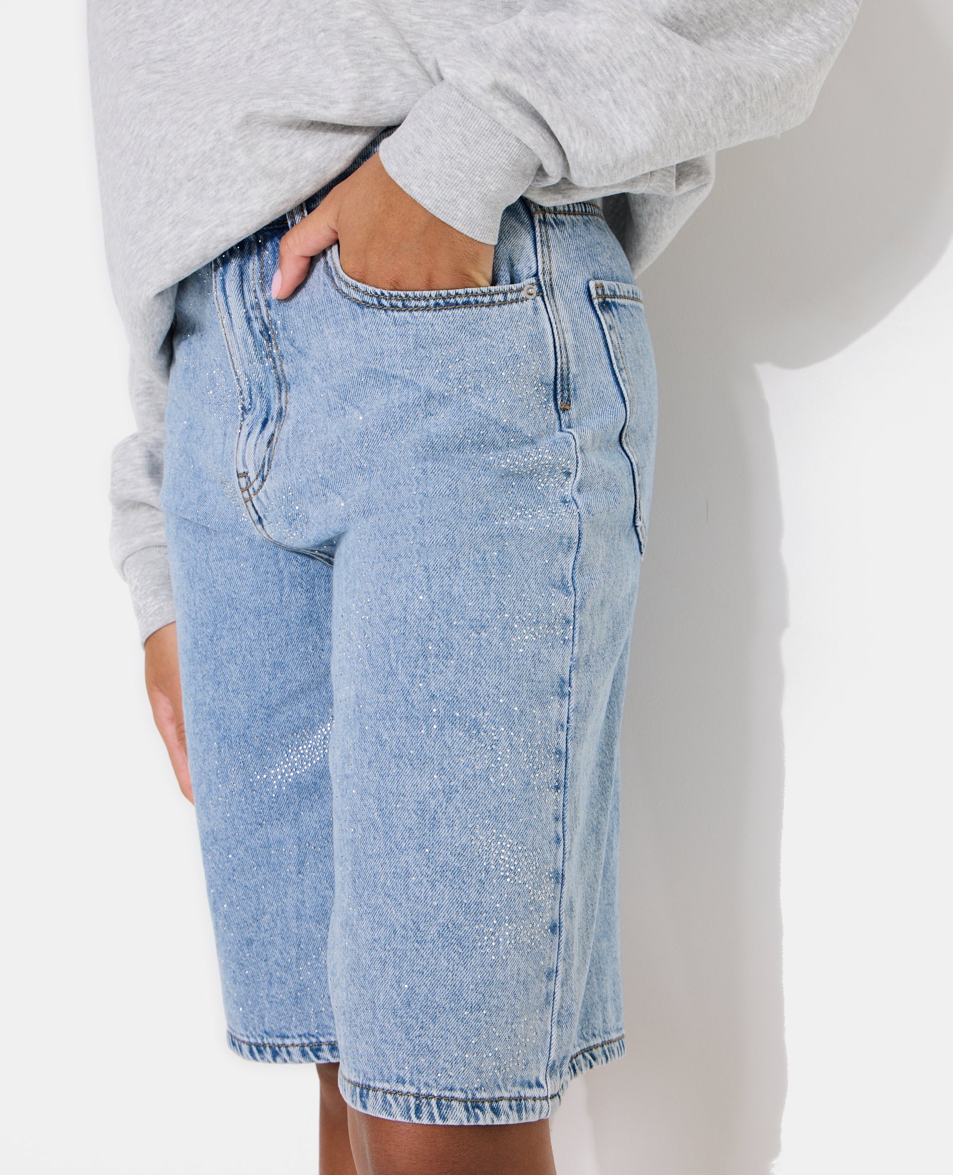 Bermuda en jean taille haute avec mini-strass