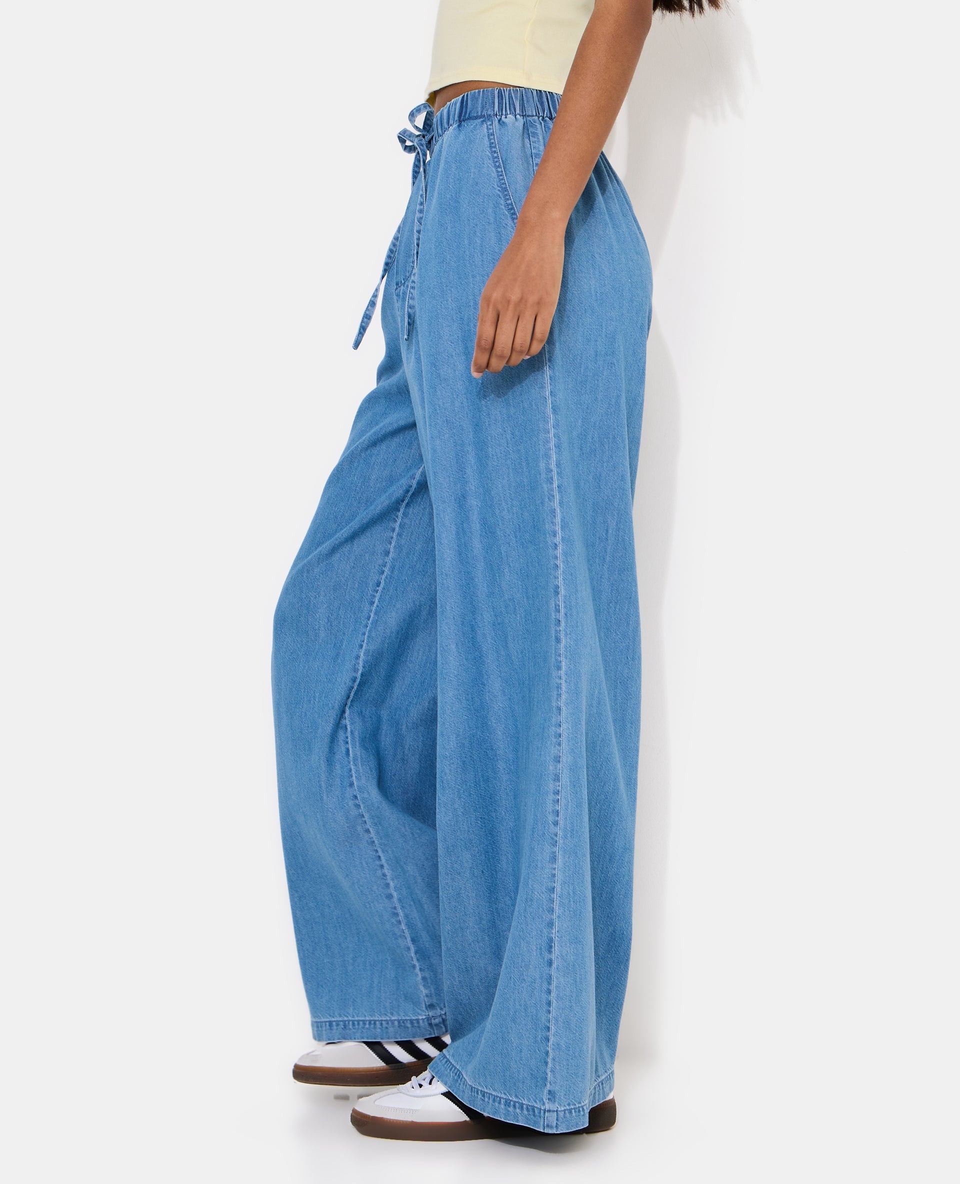 Pantalon large ceinture élastiquée effet jean