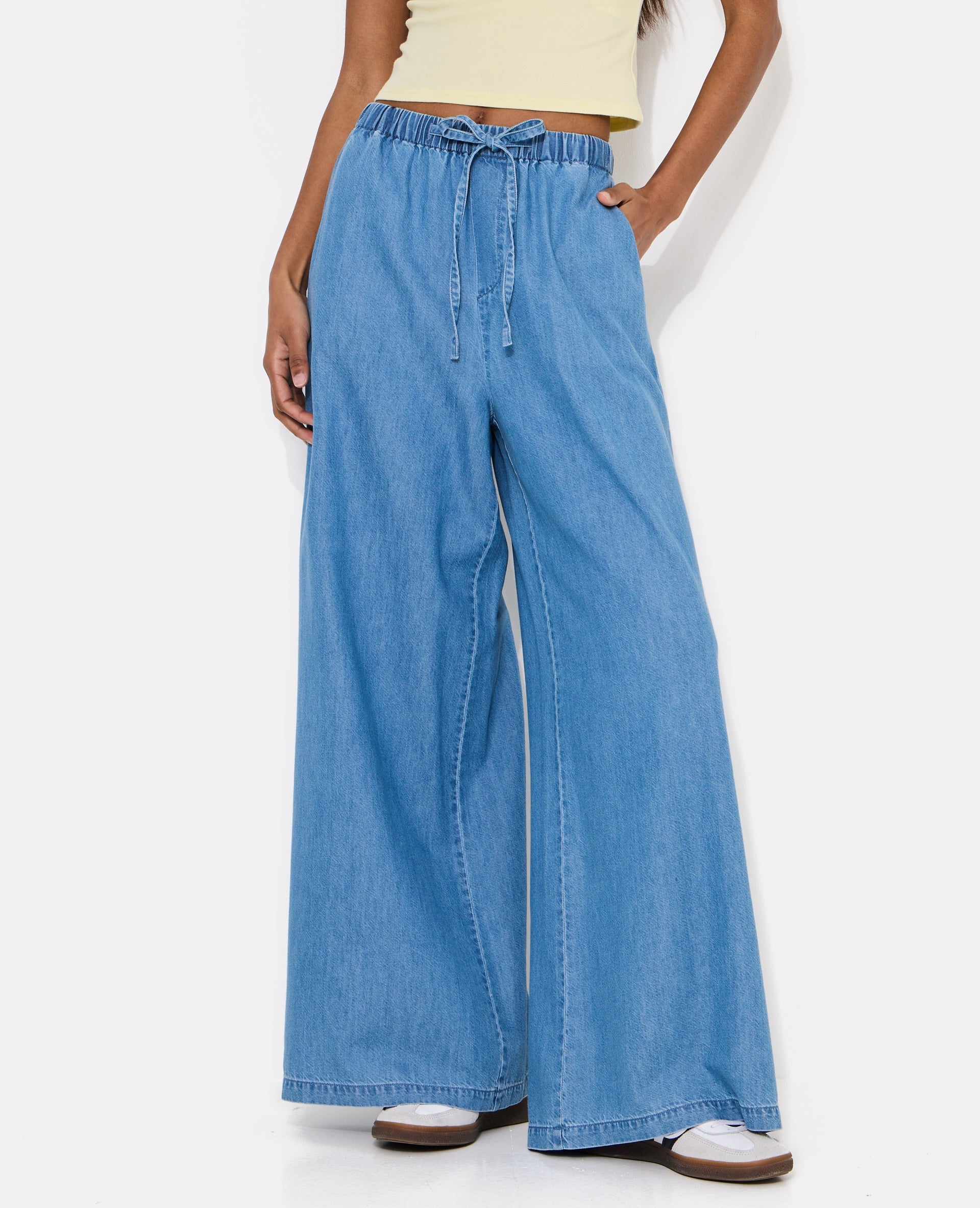 Pantalon large ceinture élastiquée effet jean