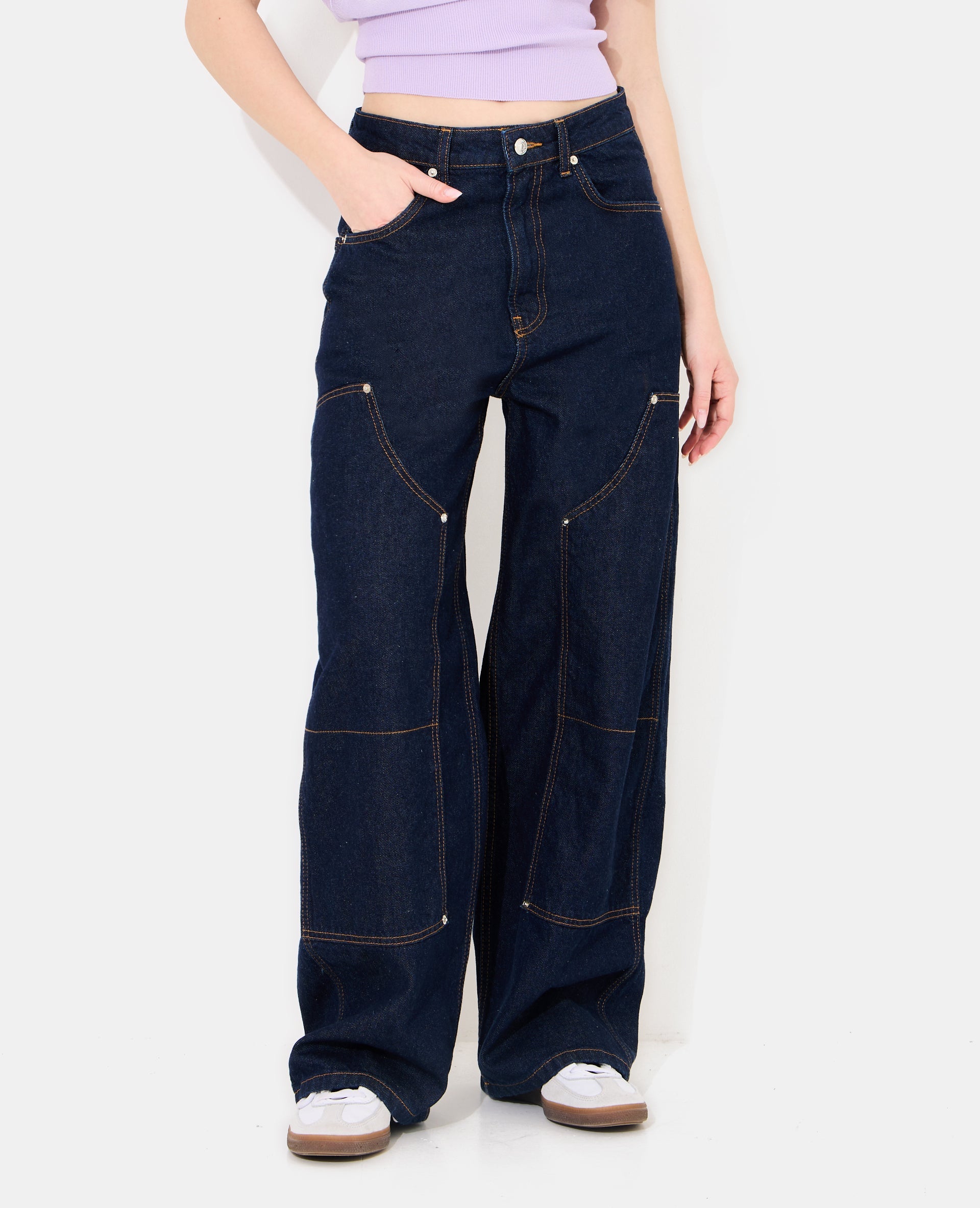 Jean barrel taille medium avec jeux de couture