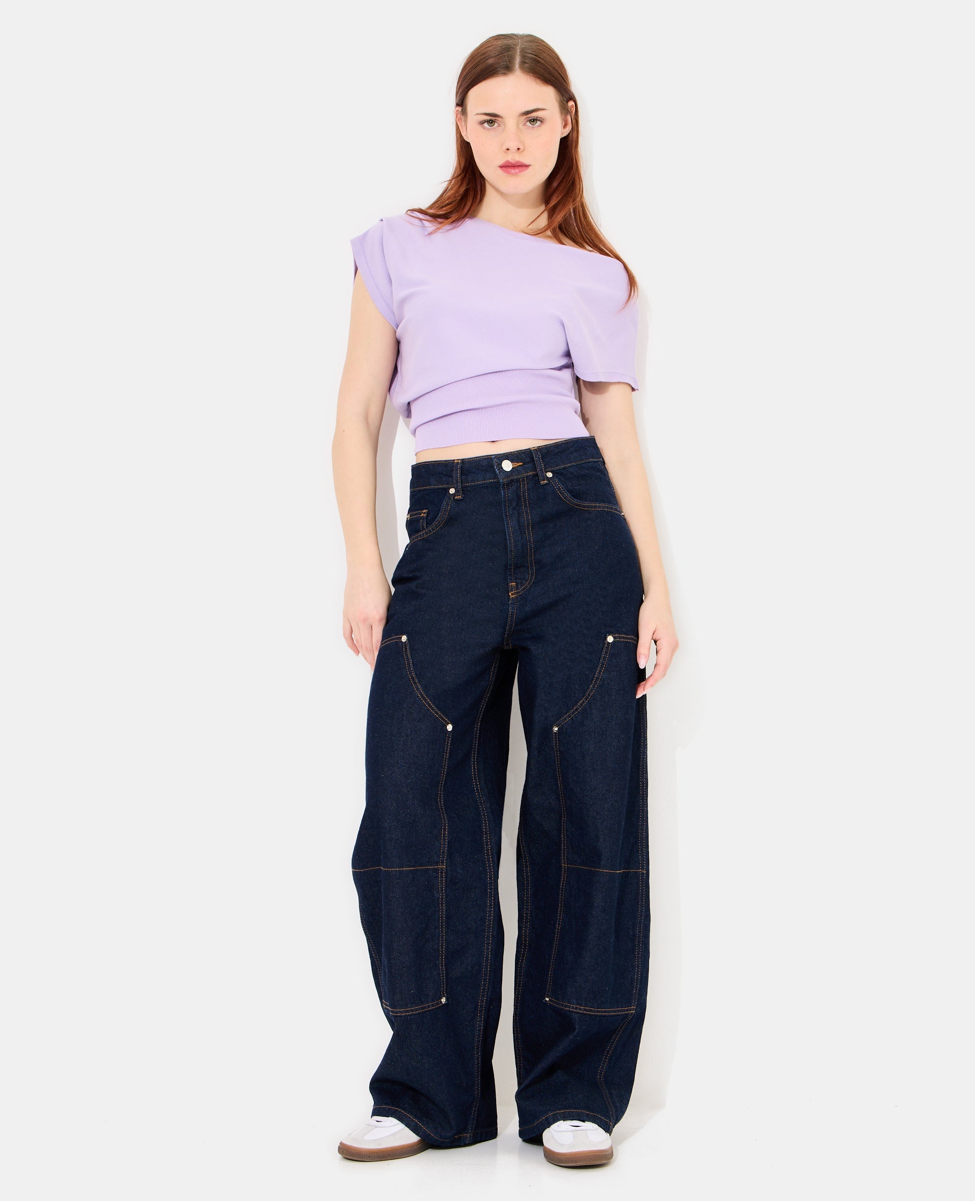Jean barrel taille medium avec jeux de couture