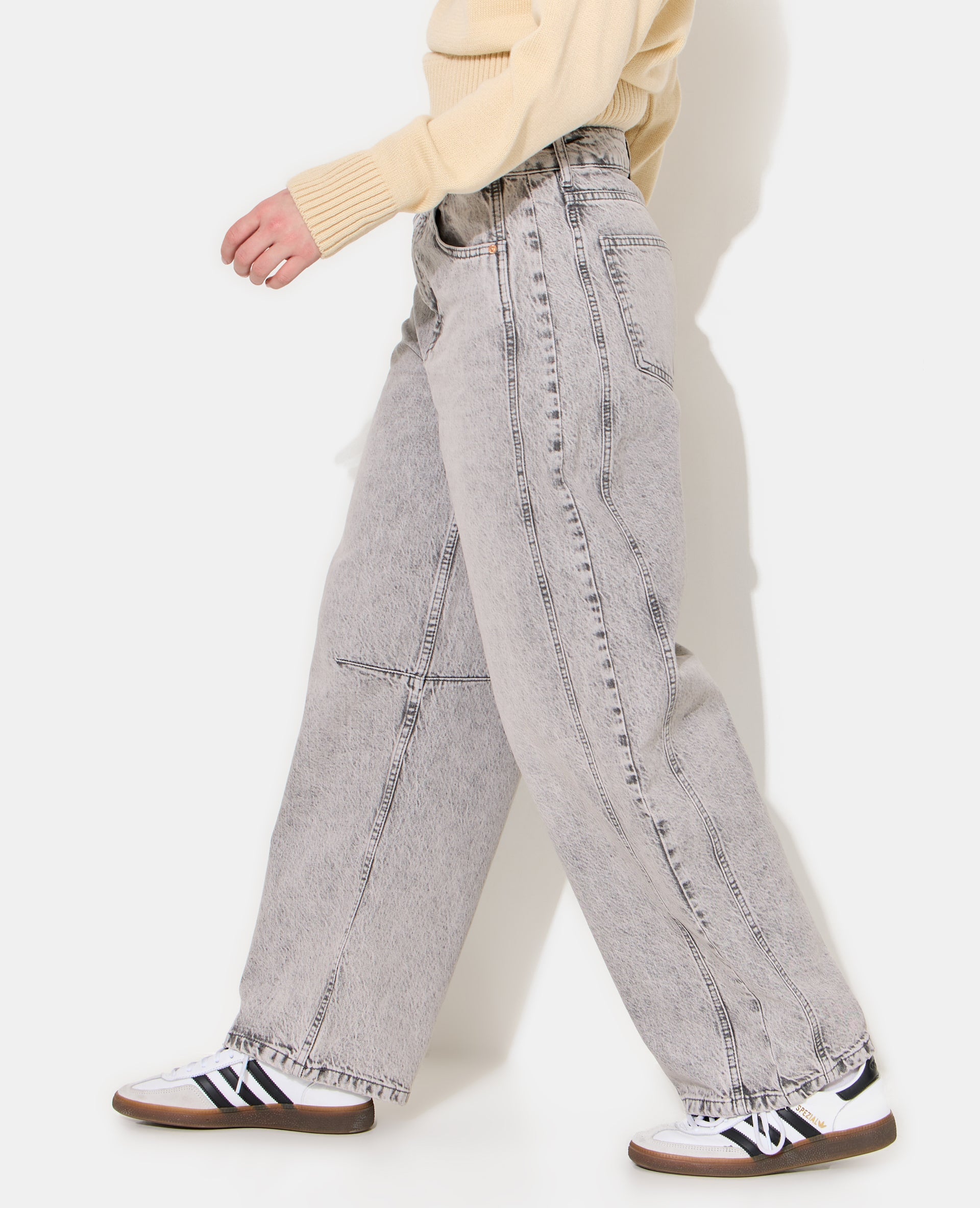 Jean barrel avec coutures taille medium
