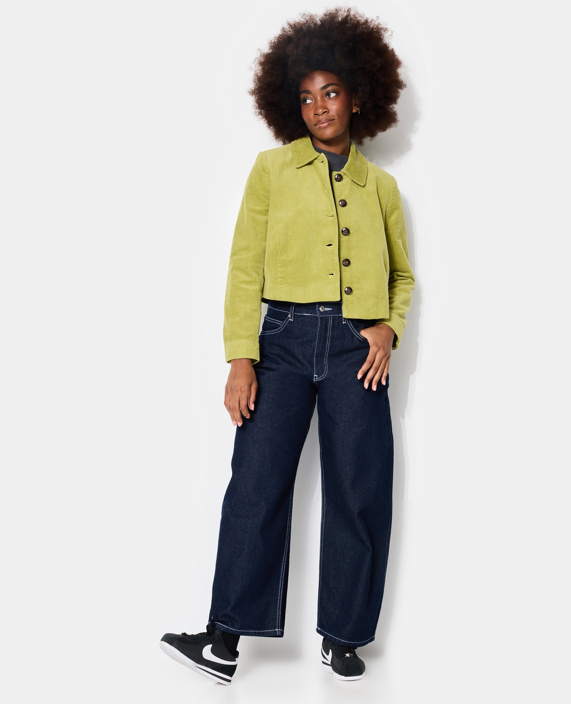 Veste droite et courte en velours