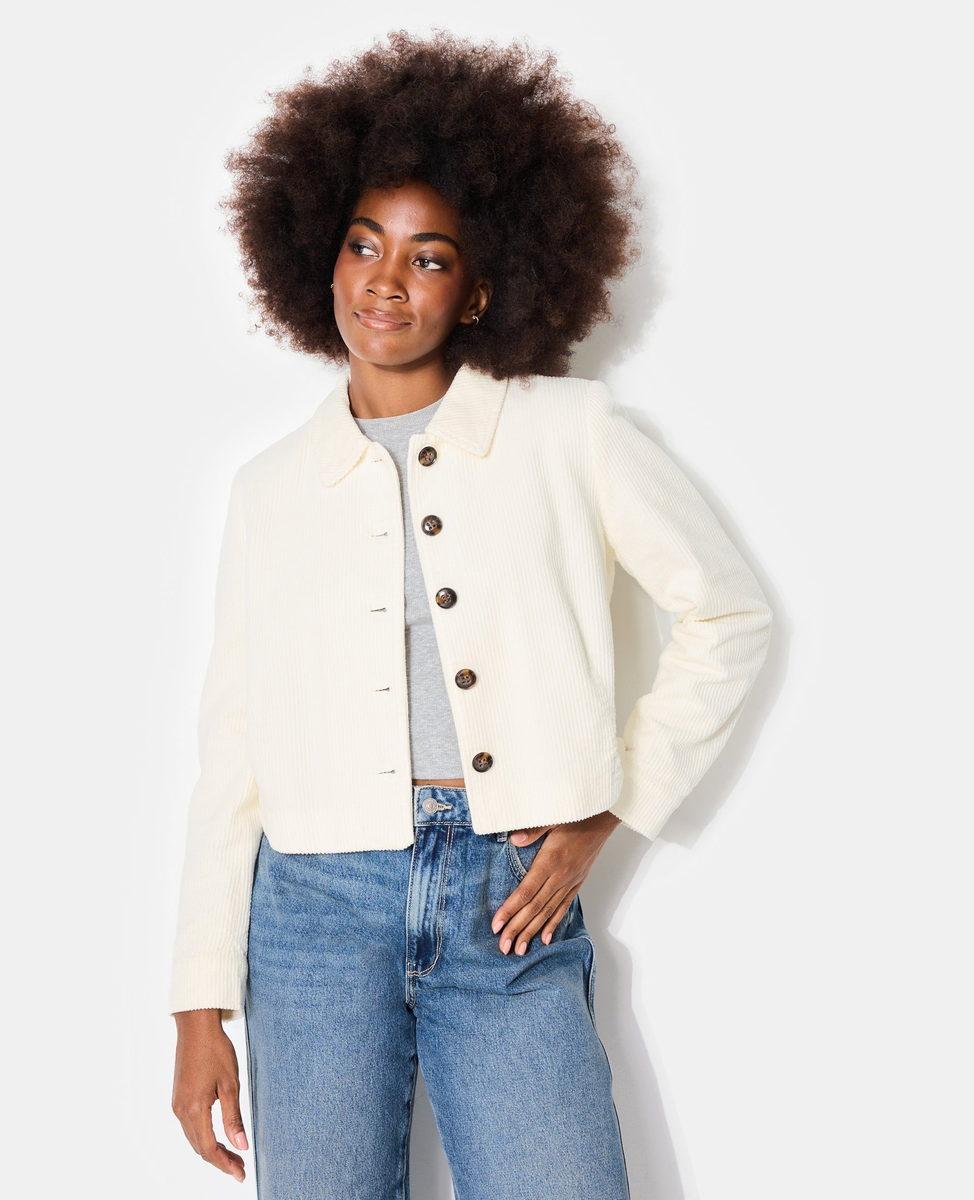 Veste droite et courte en velours
