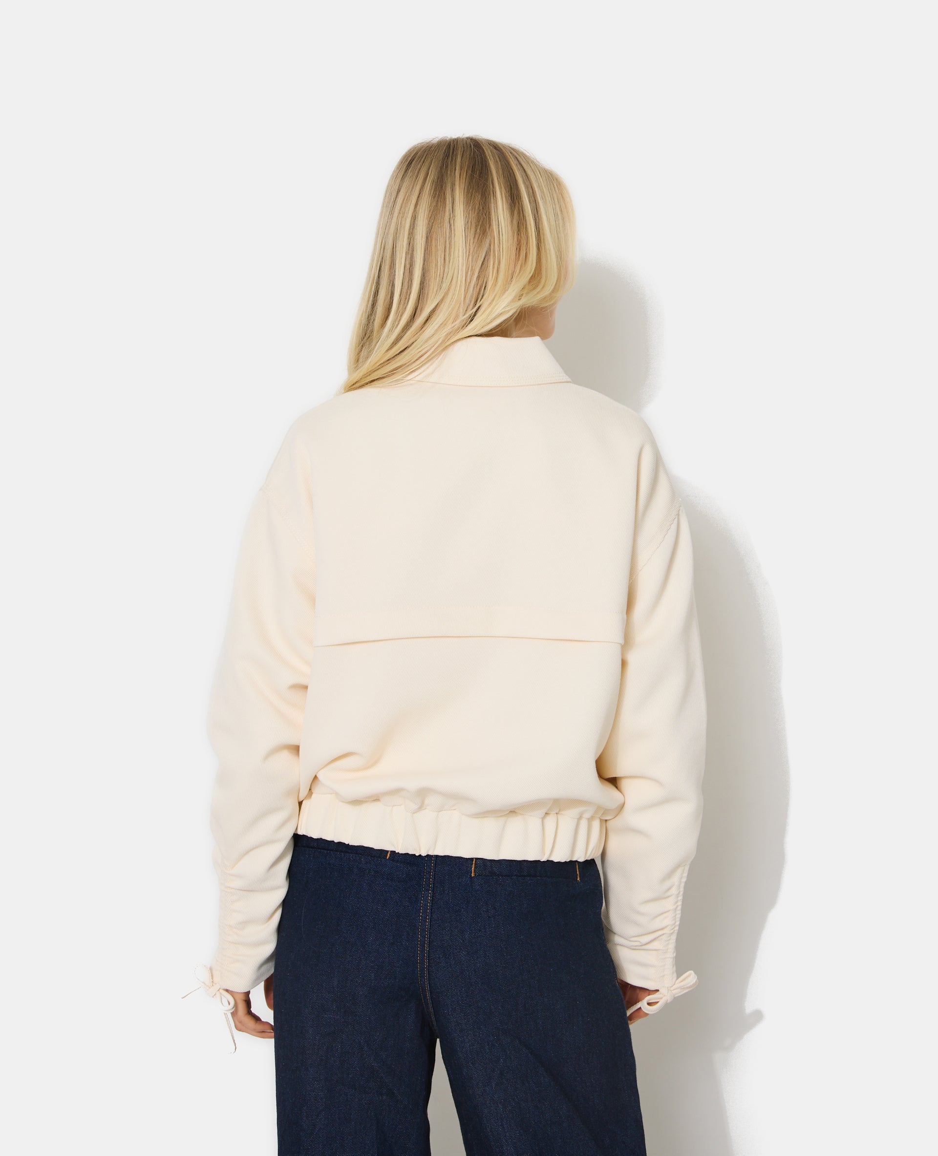 Veste légère en tissu texturé