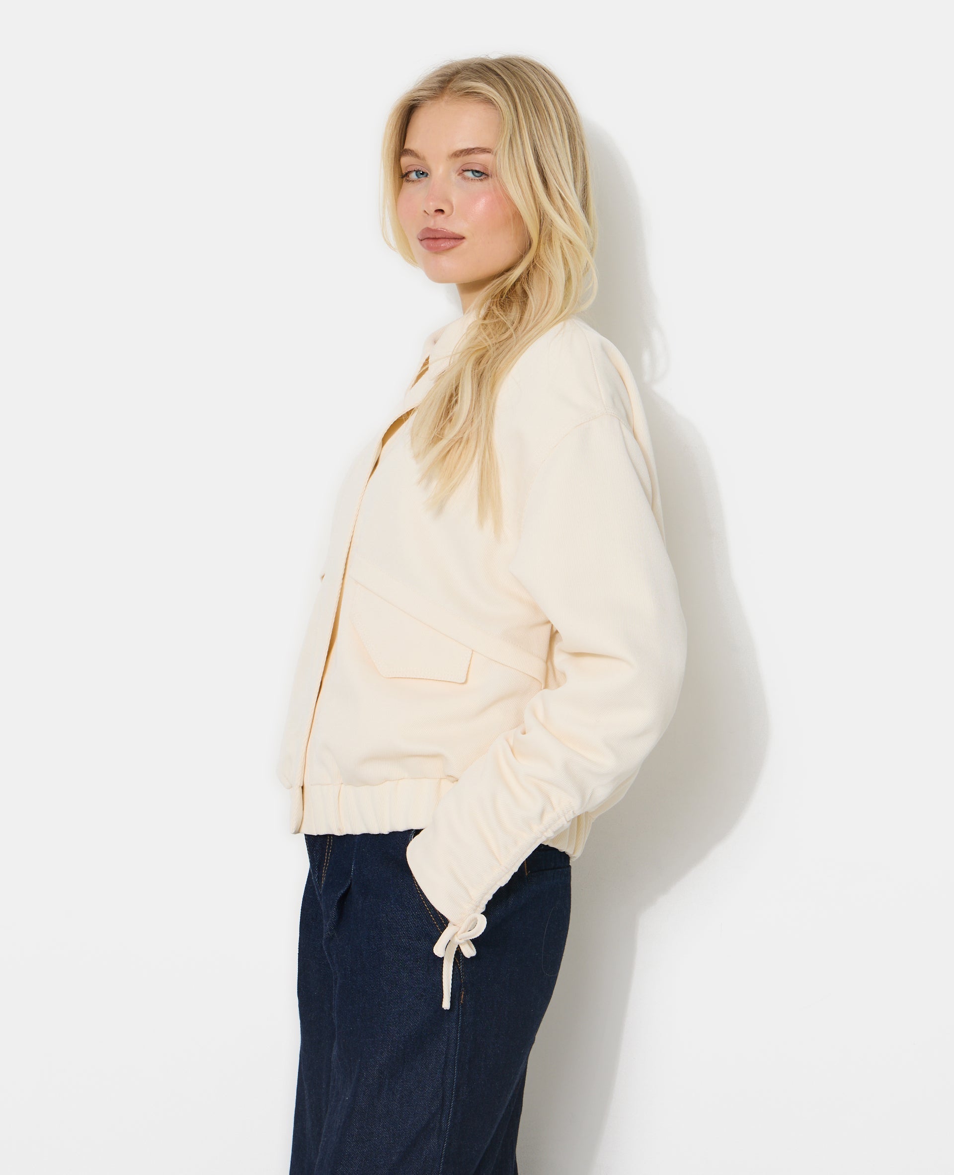 Veste légère en tissu texturé