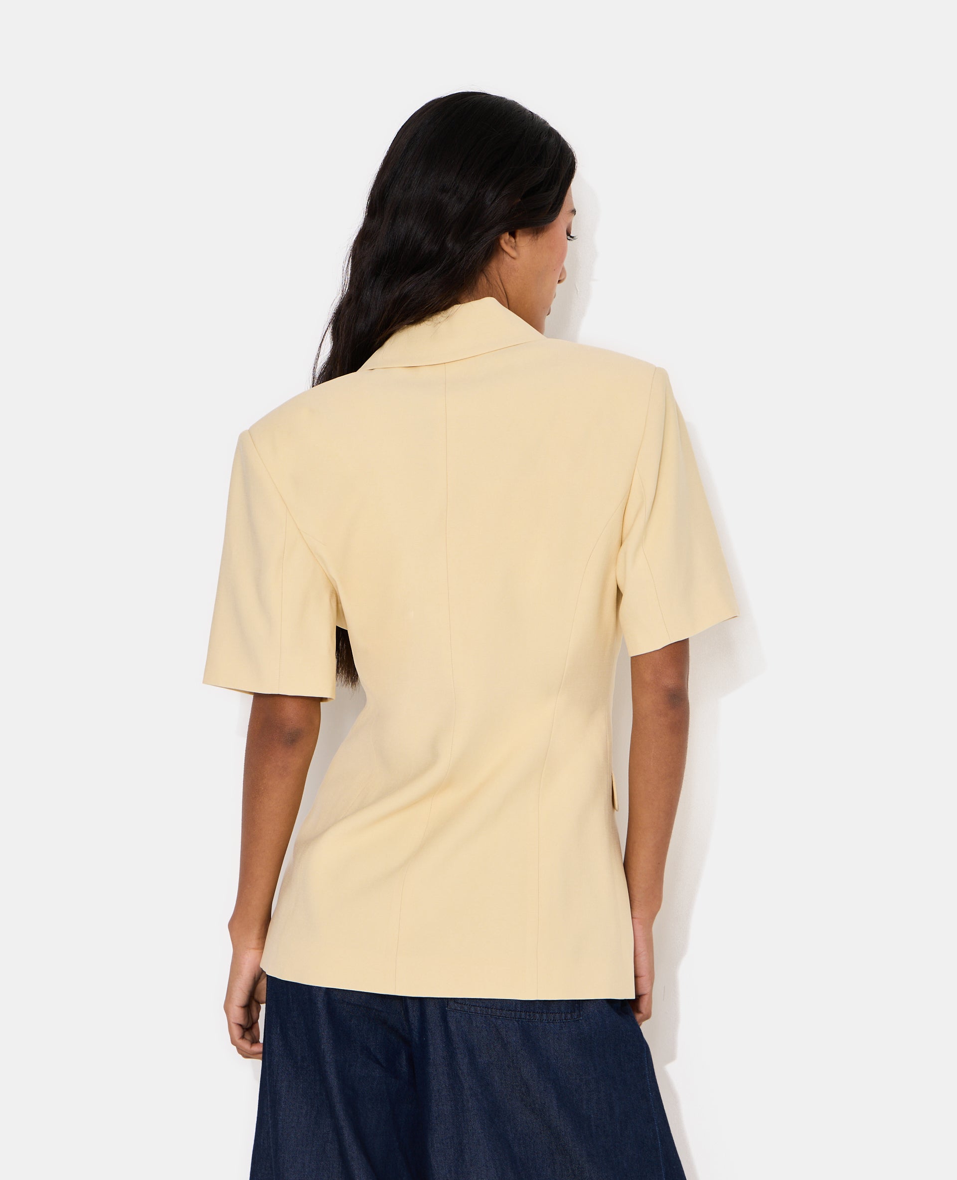 Veste blazer cintrée manches courtes