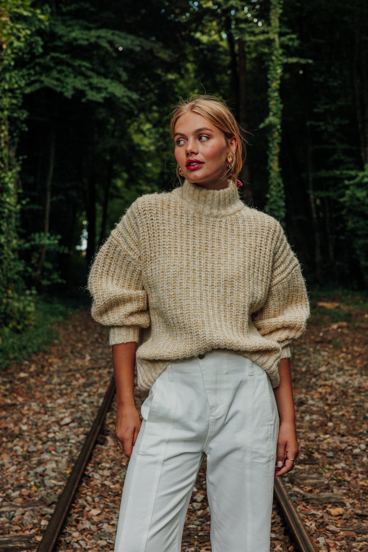 Pull grosse maille moulinée col montant