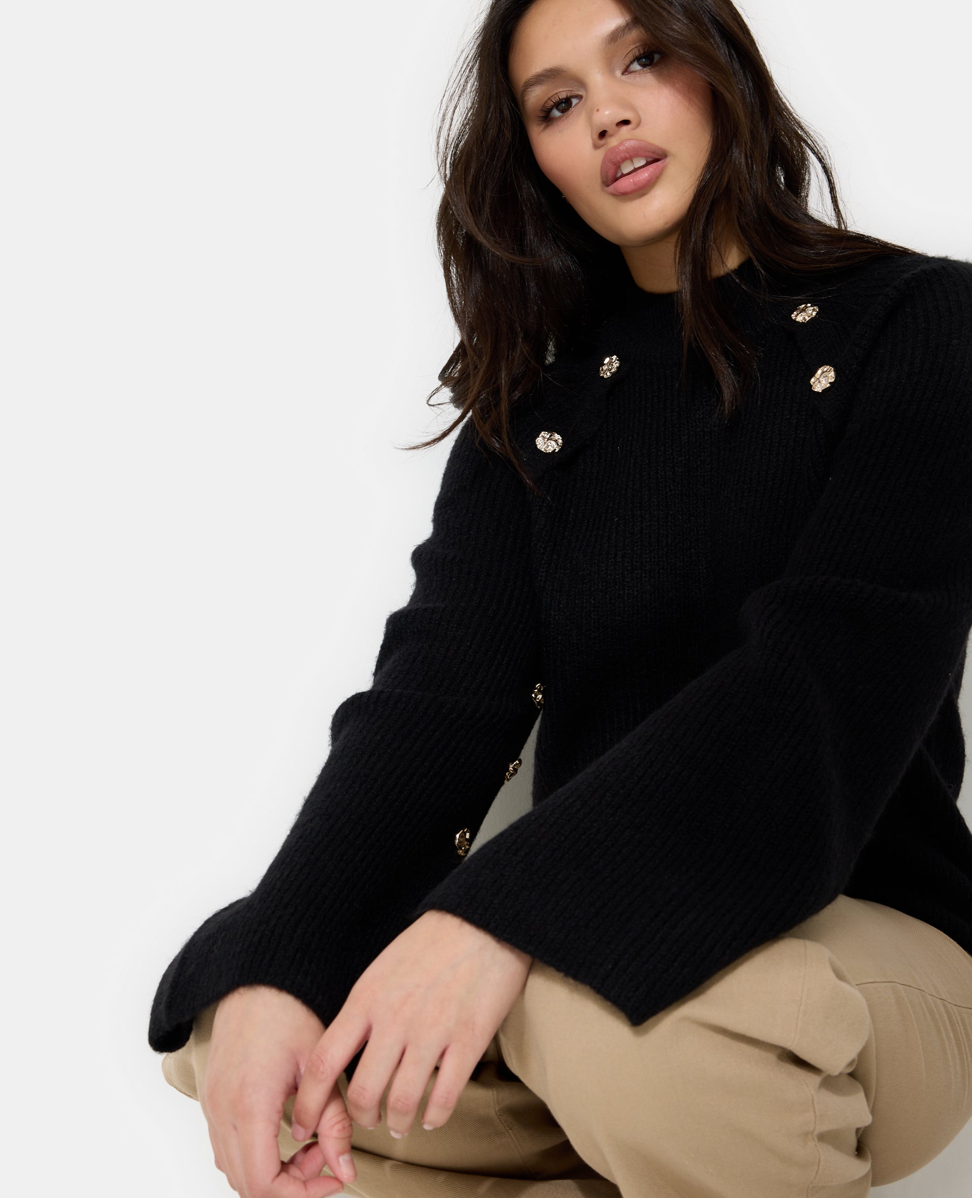 Pull avec boutons fantaisie
