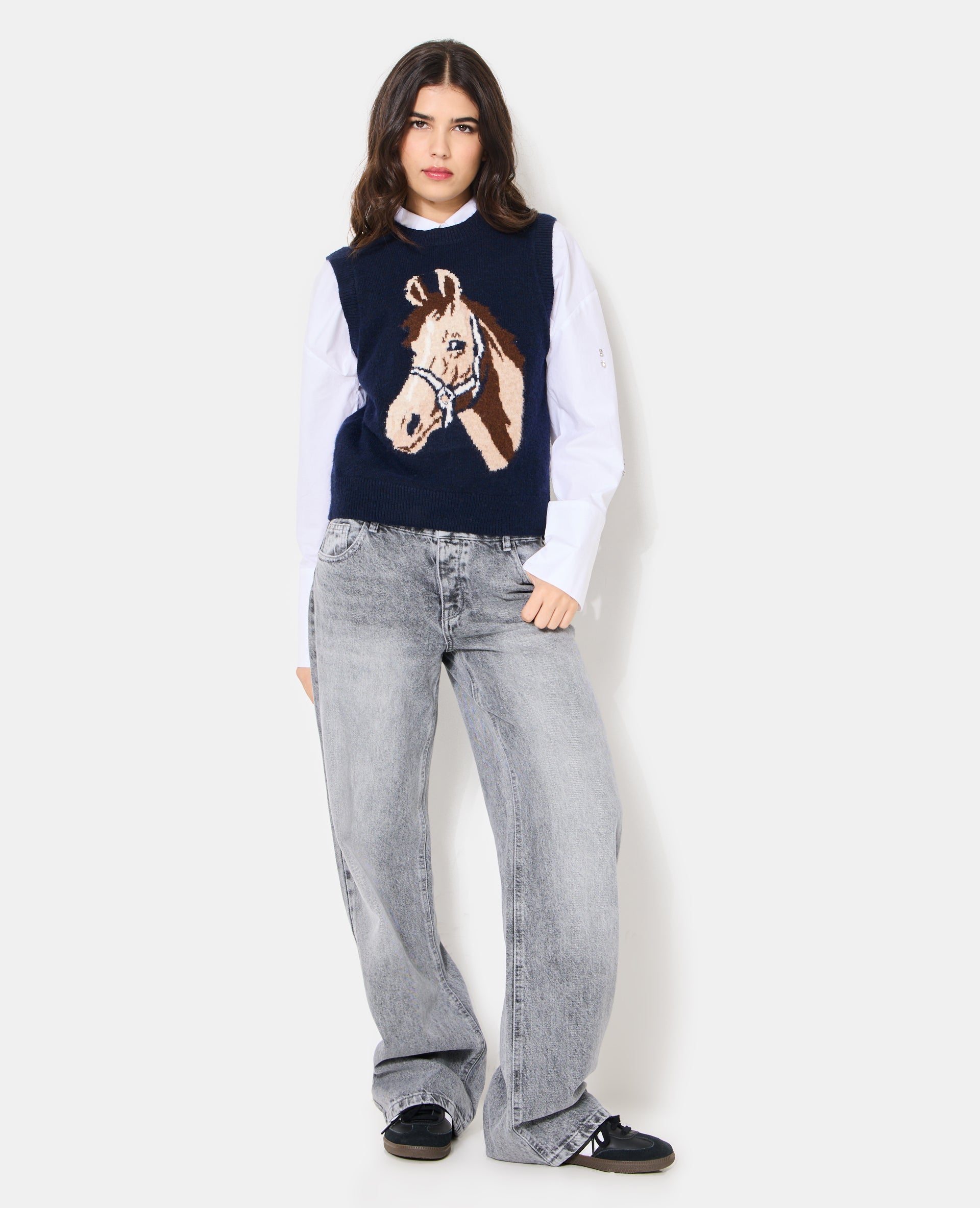 Pull sans manches avec cheval