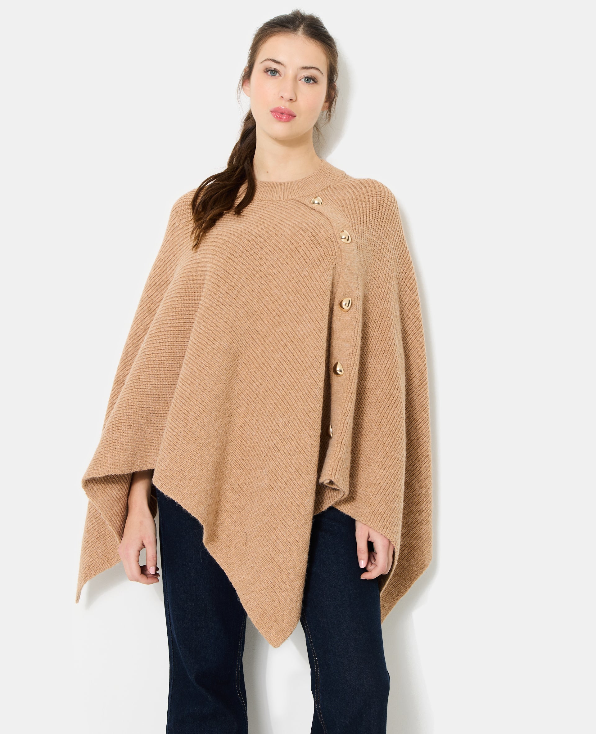 Cape en tricot avec détail boutons