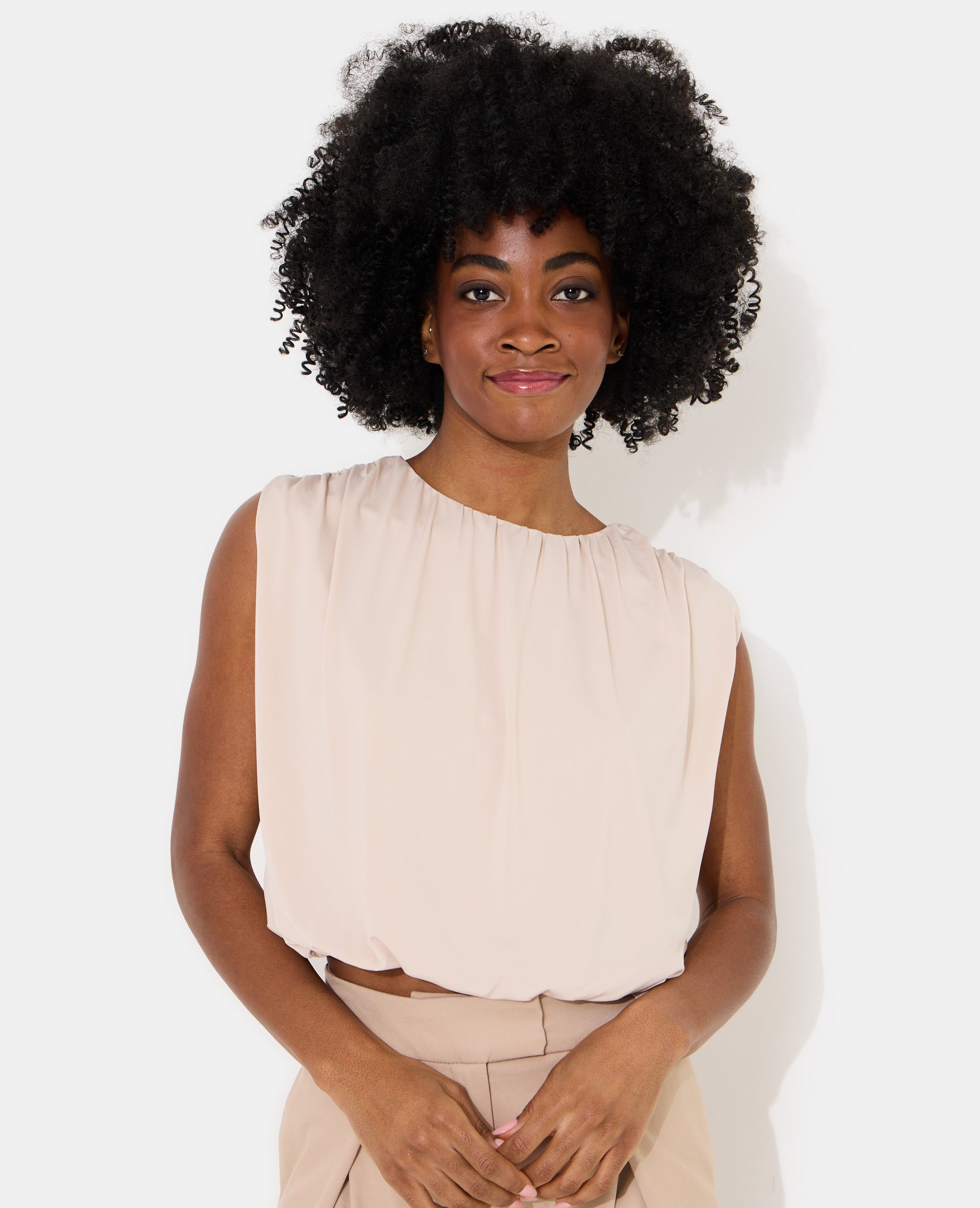 Top boule sans manches en maille fluide