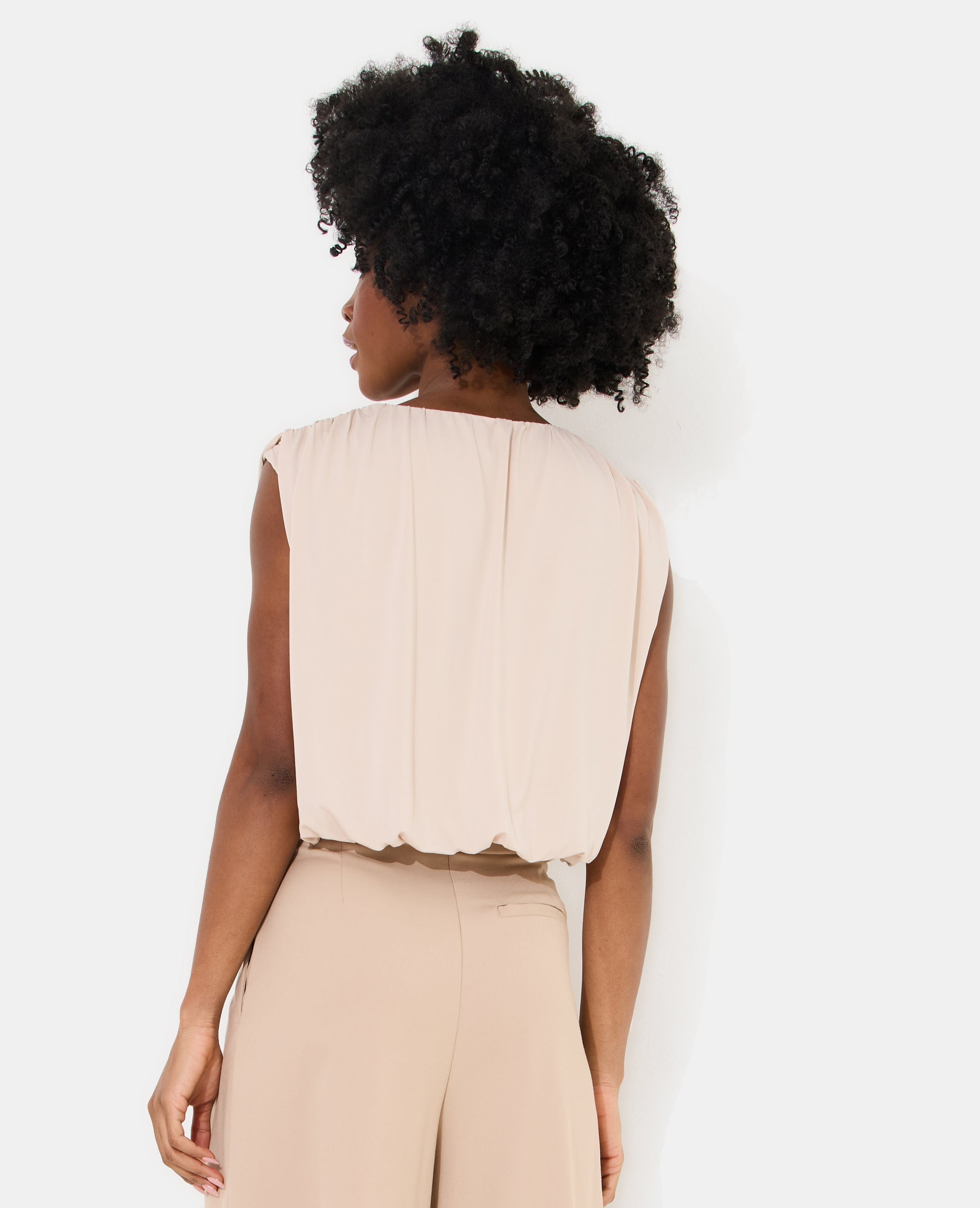 Top boule sans manches en maille fluide