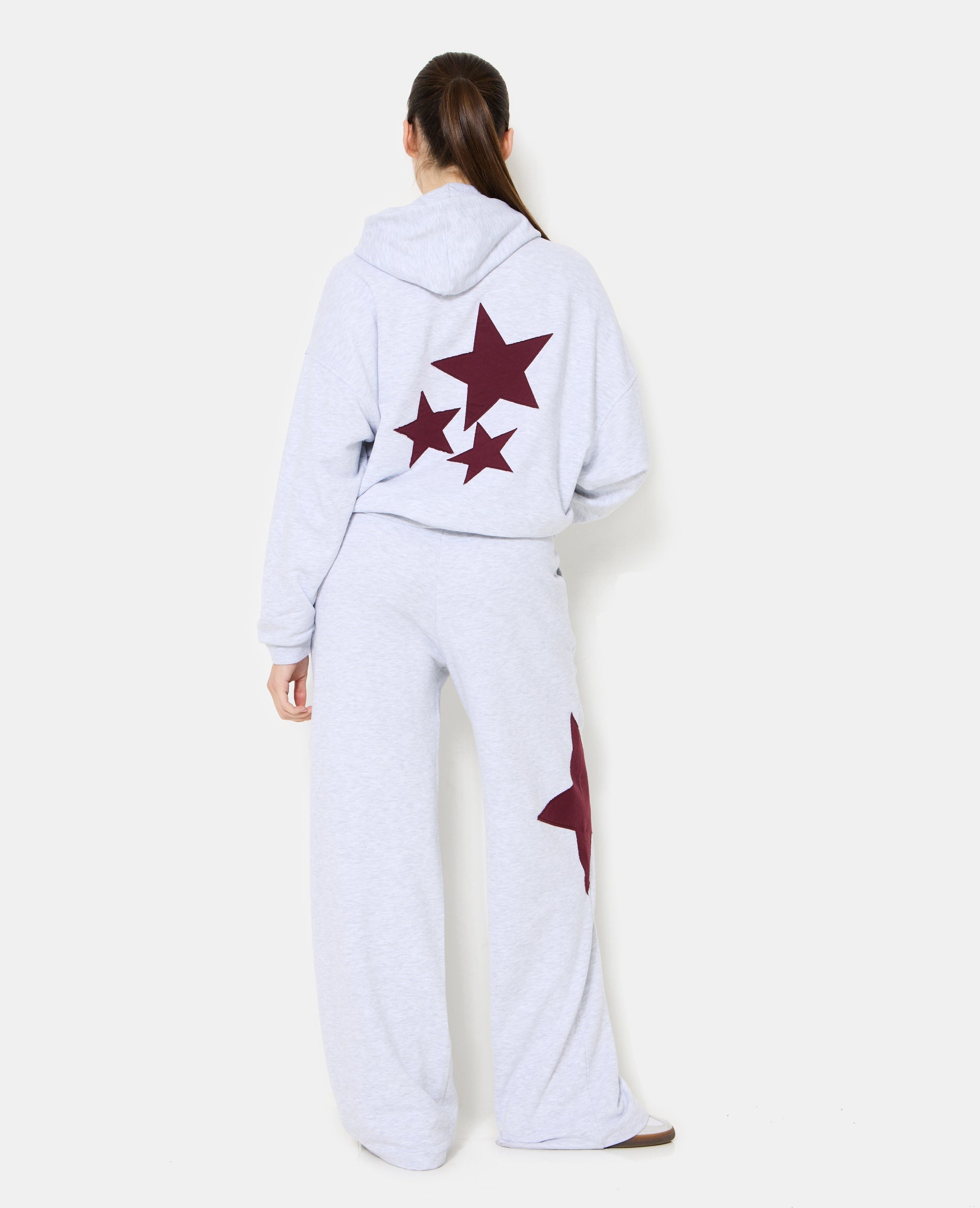 Sweat capuche oversize avec étoiles contrastées