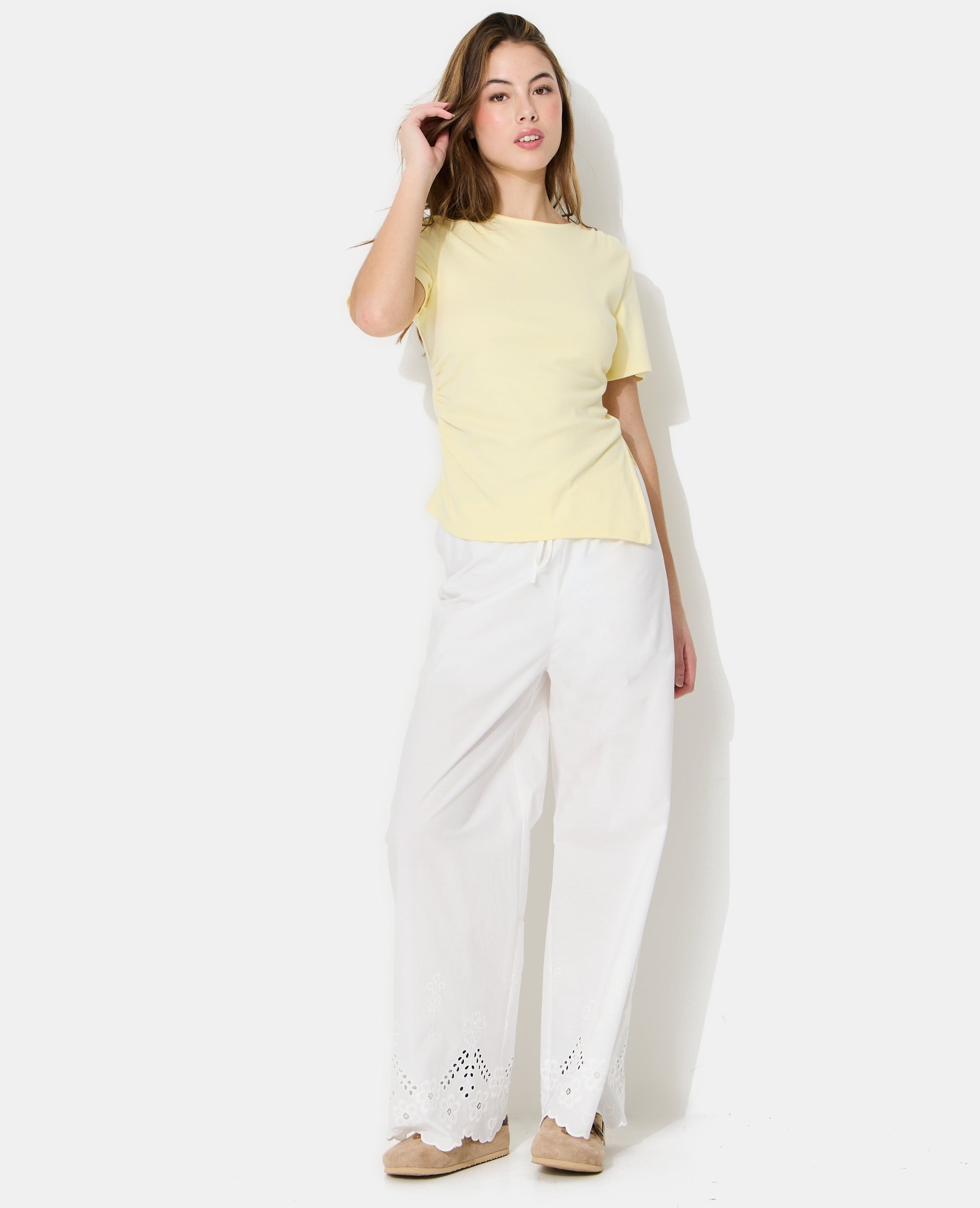 T-shirt asymétrique avec fronces