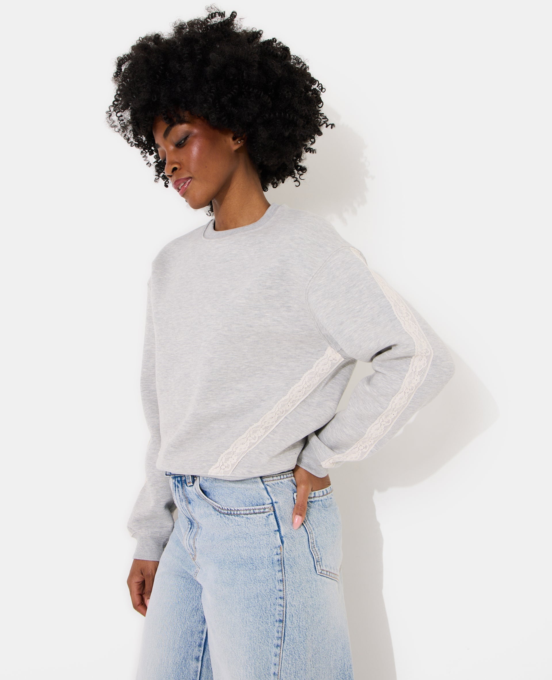 Sweat col rond avec dentelle