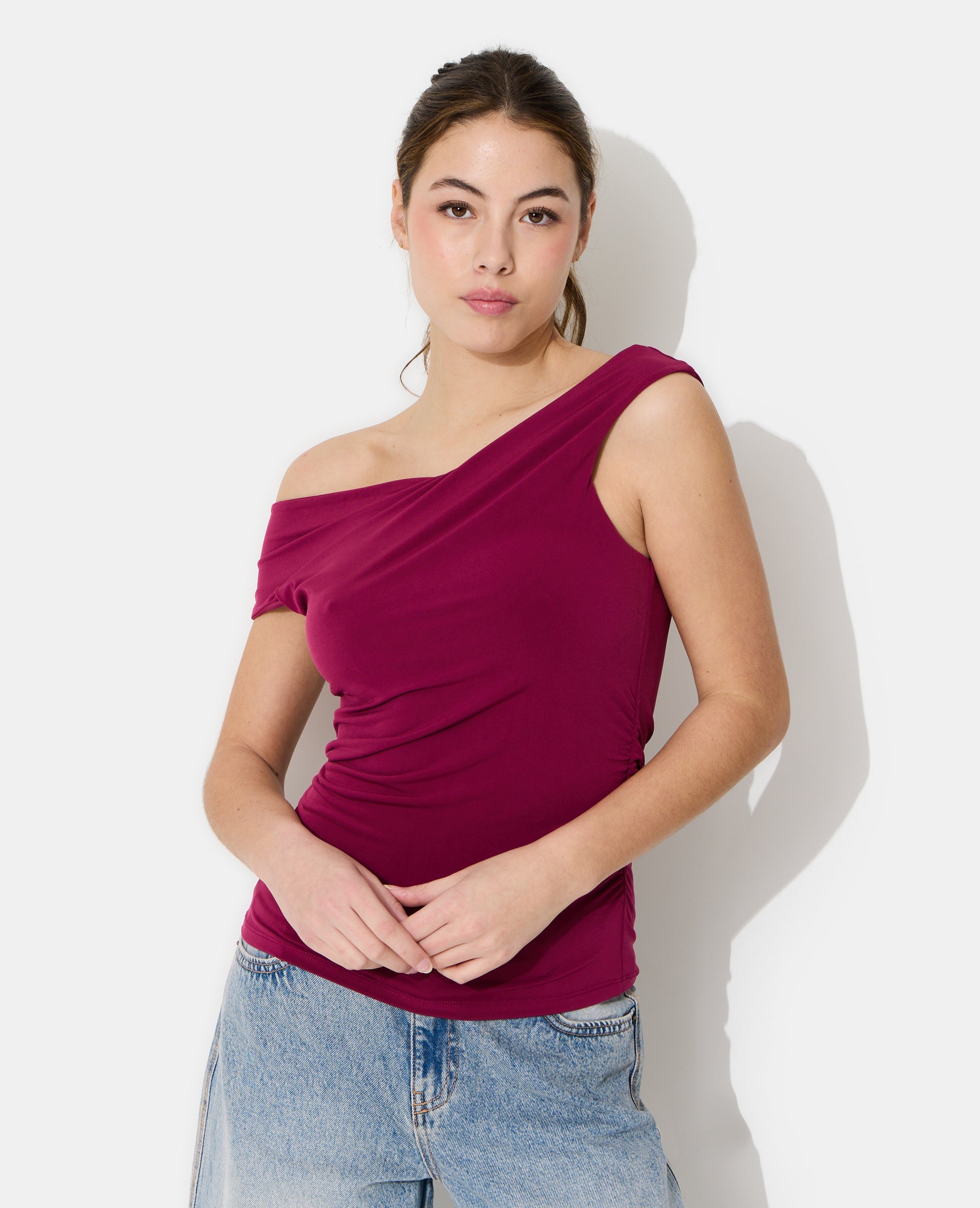 Top asymétrique avec fronces et drapés