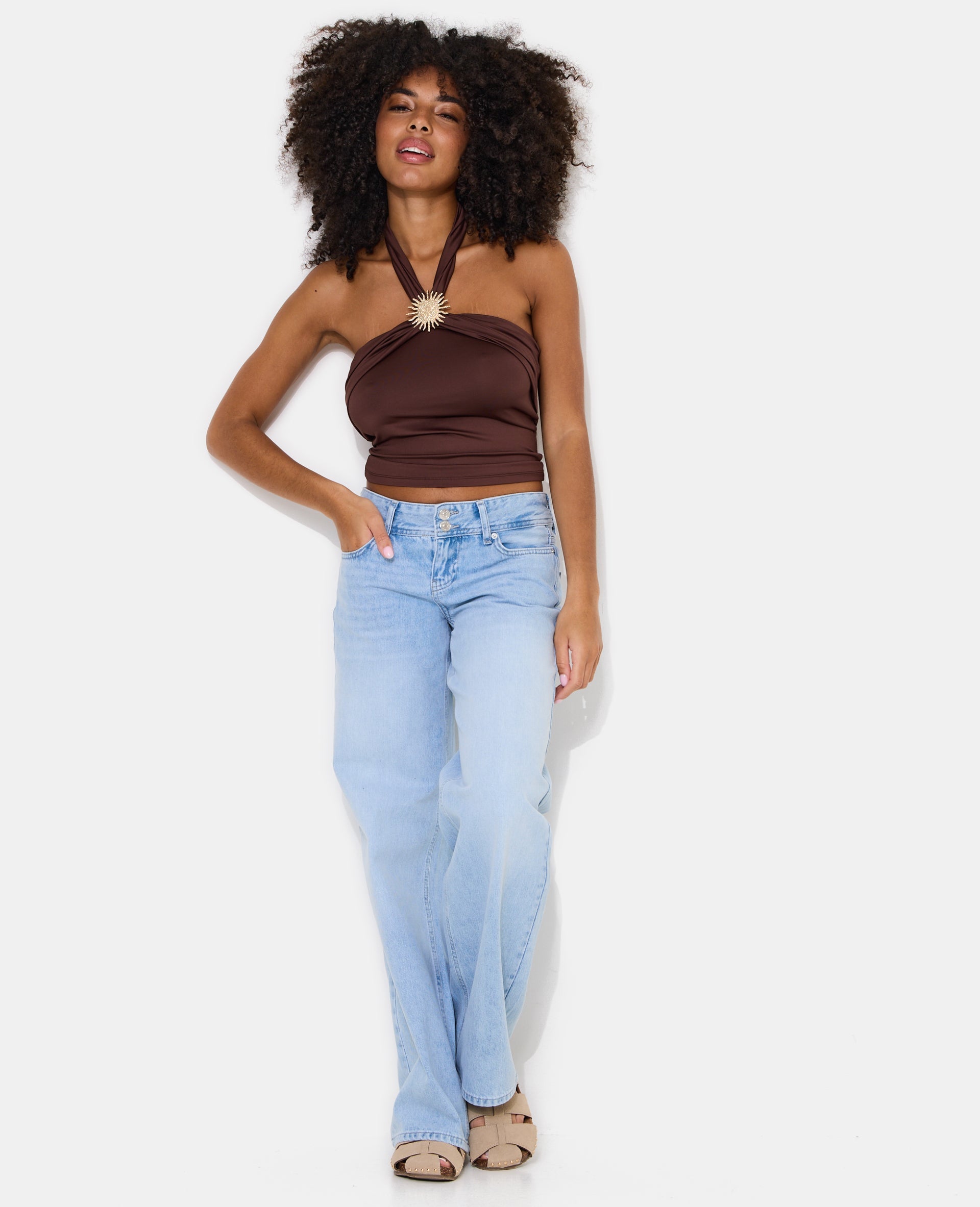 Top dos-nu effet croisé avec détail boucle soleil