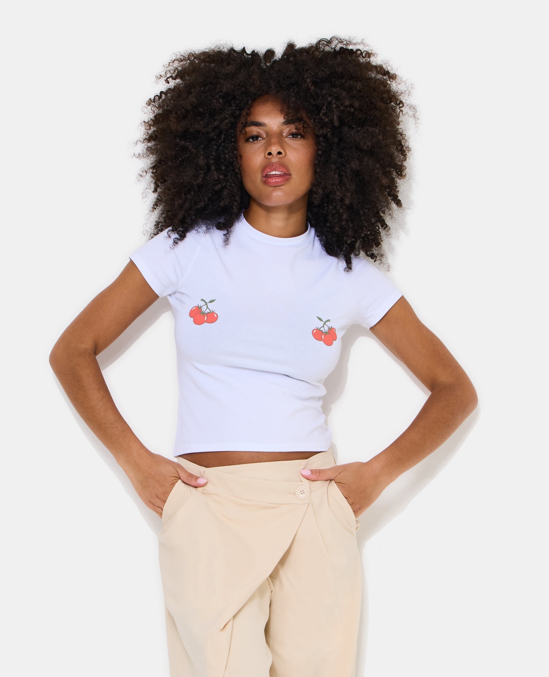 T-shirt ajusté avec prints poitrine