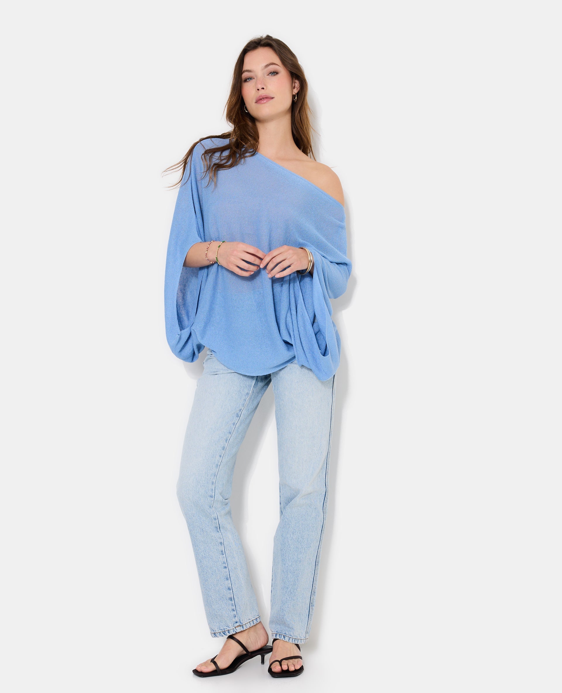 Pull châle asymétrique en maille fine