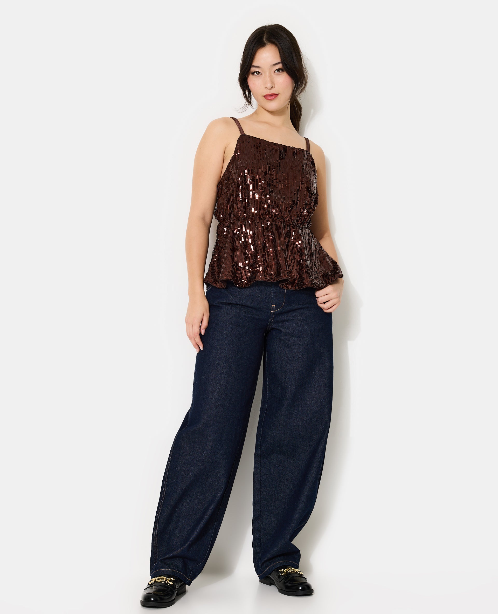 Top à bretelles forme peplum avec sequins