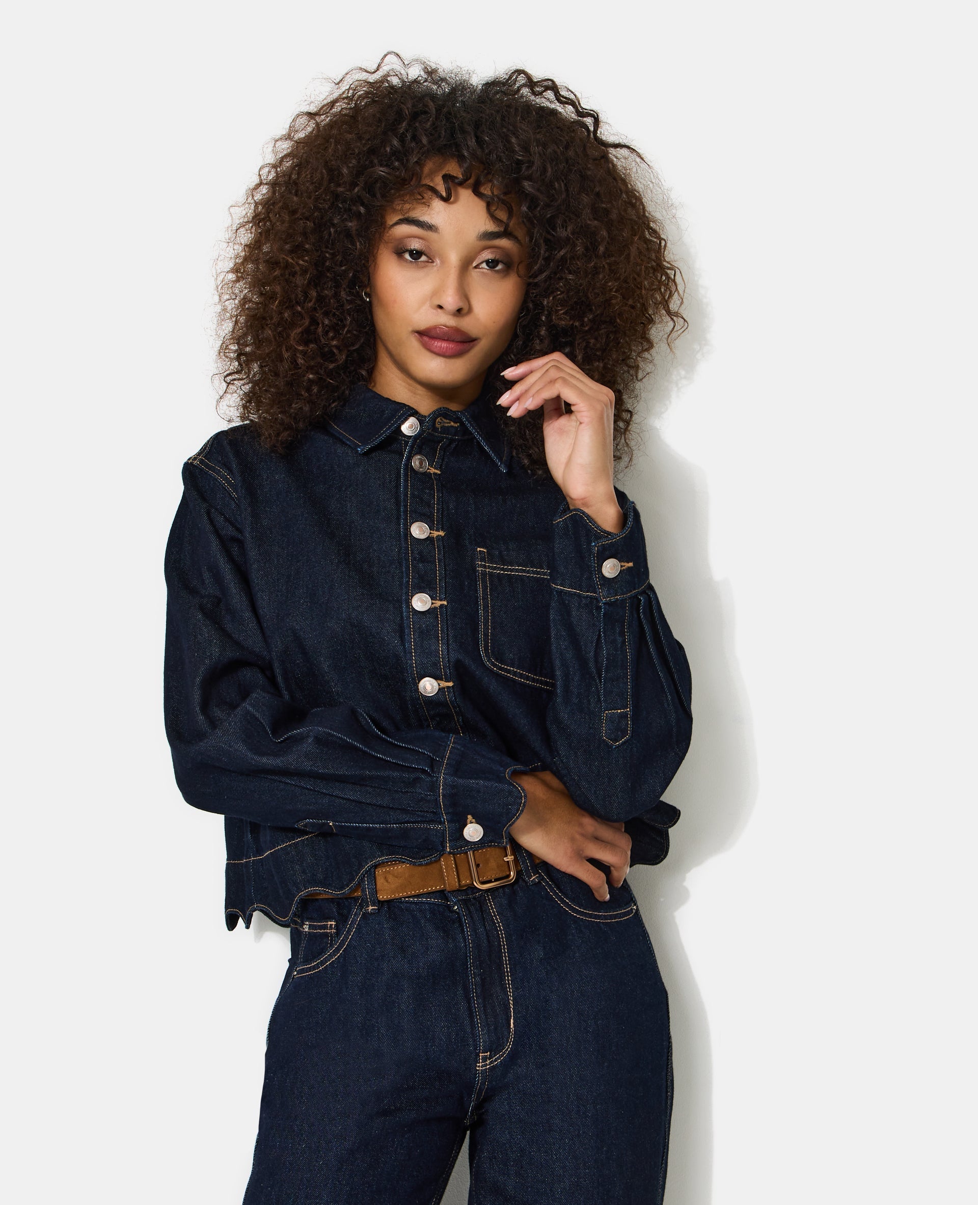 Chemise en jean avec bords zig-zag