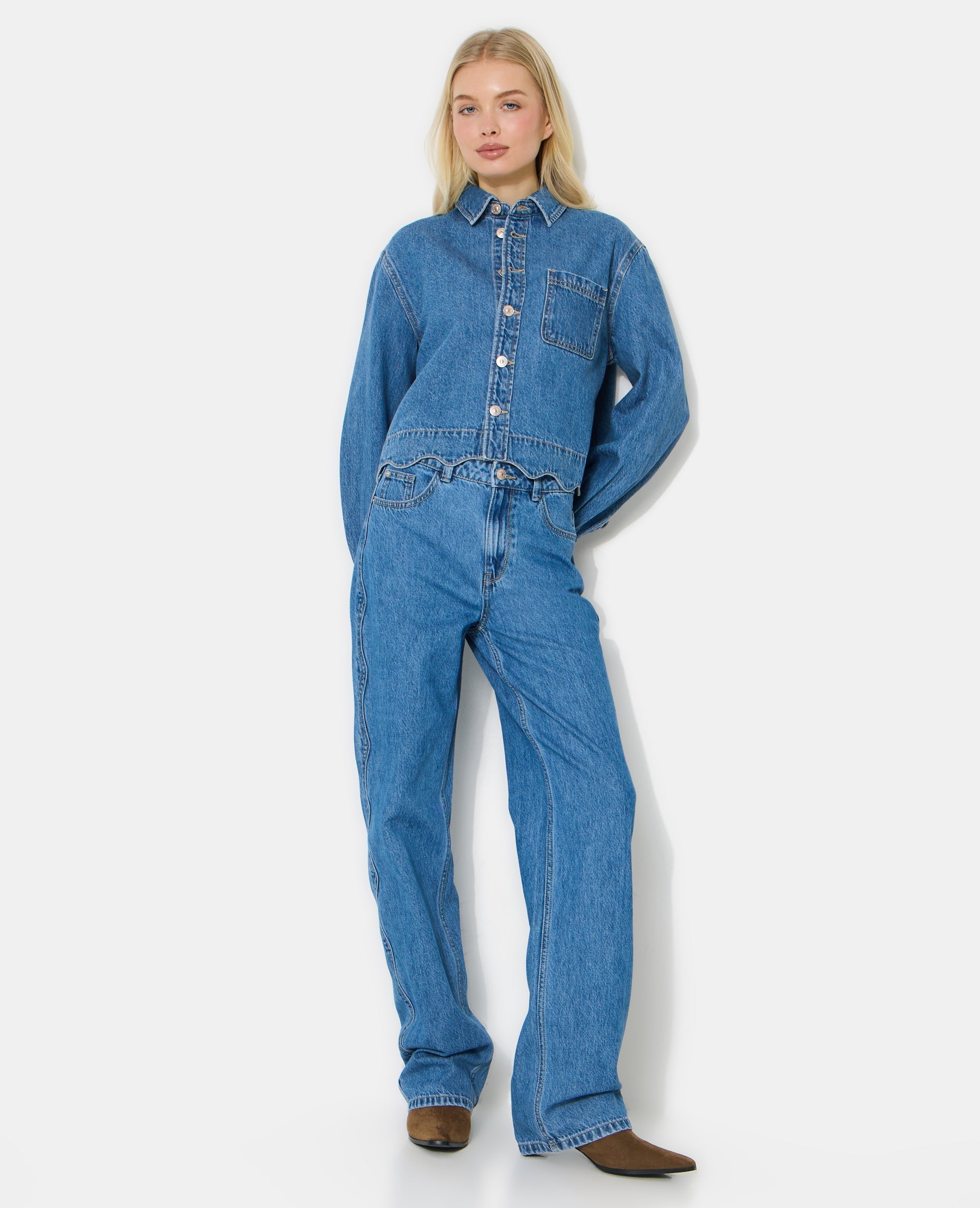 Chemise en jean avec bords zig-zag