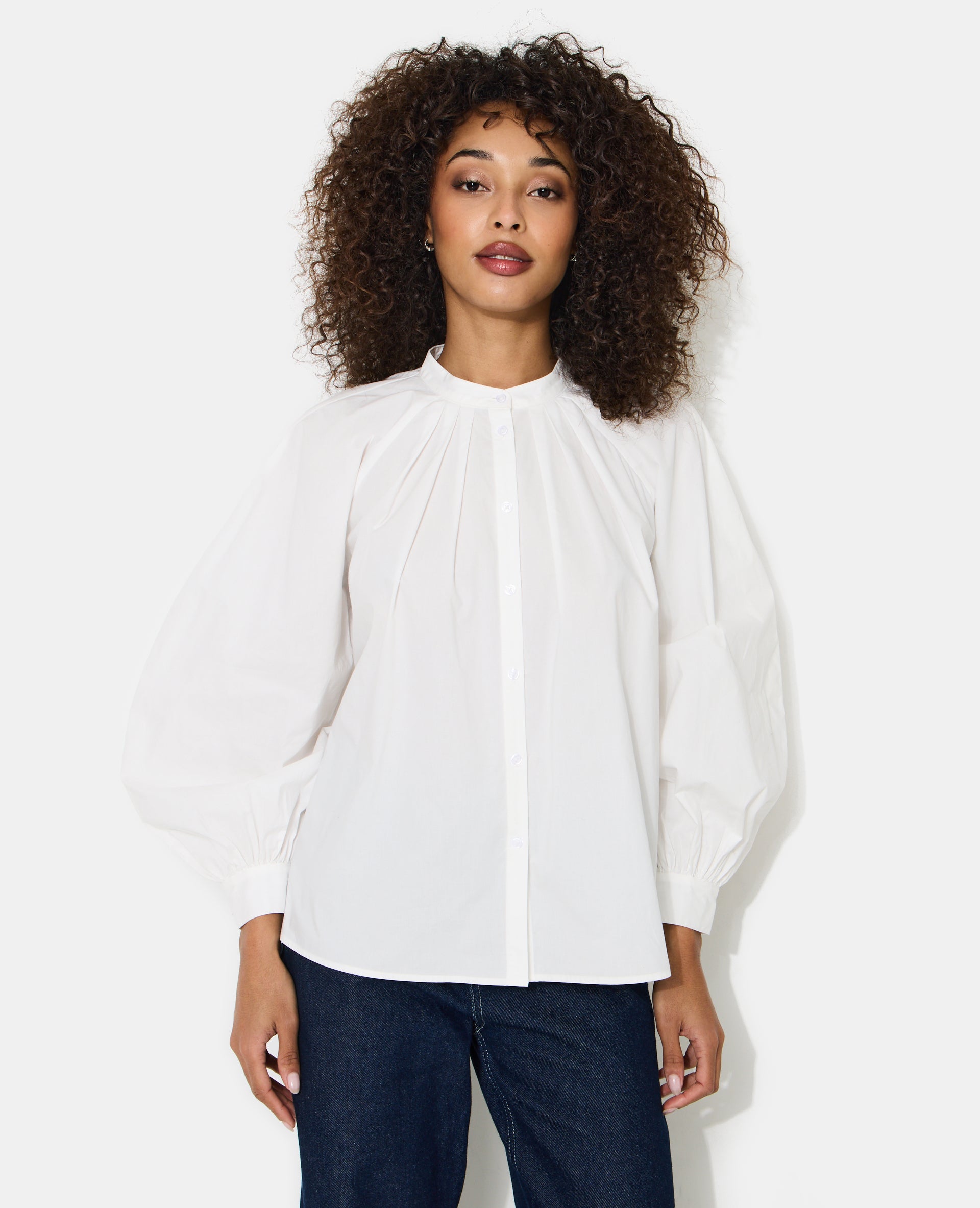 Blouse en popeline avec pinces et manches ballons