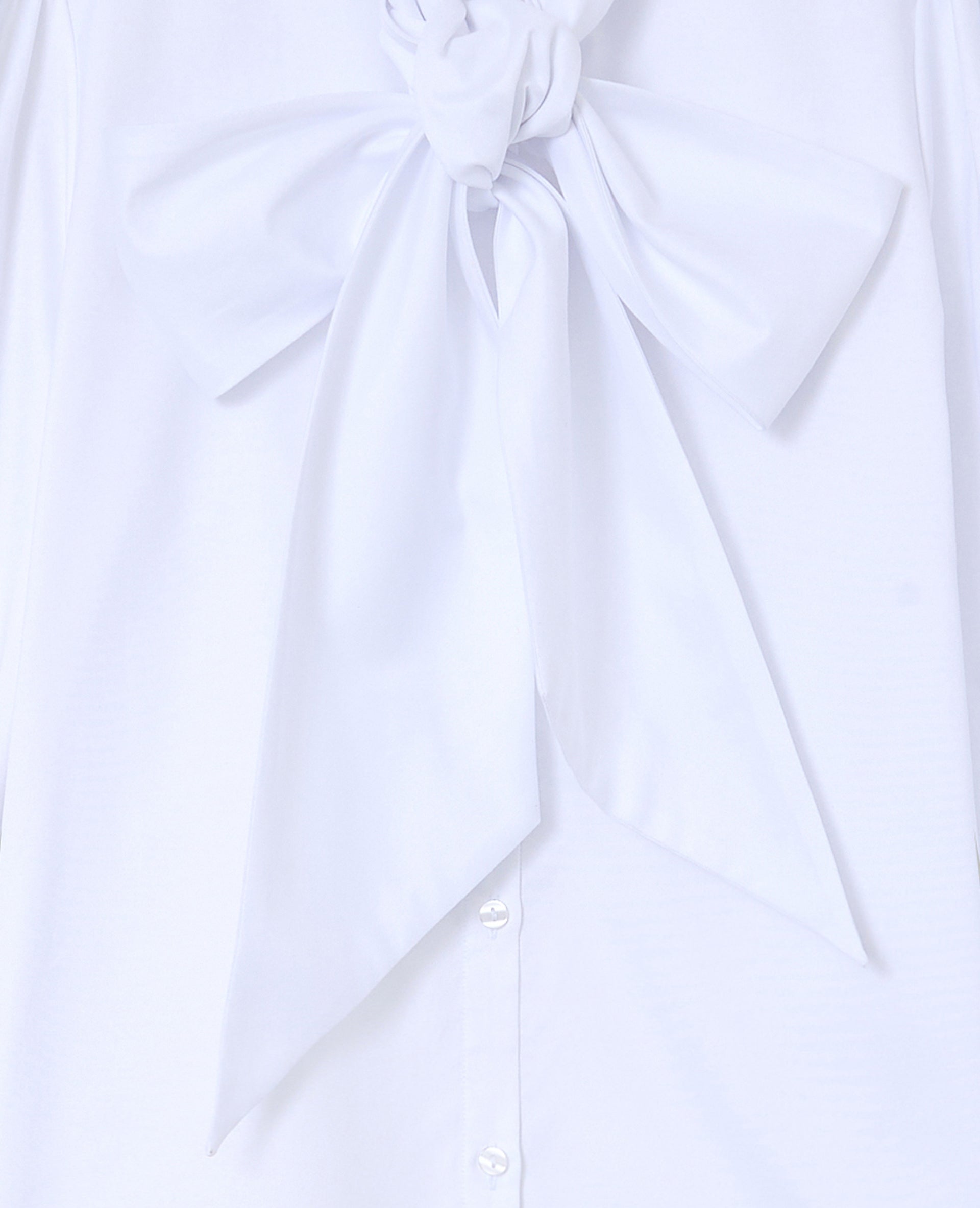 Chemise col lavalière avec manches ballons