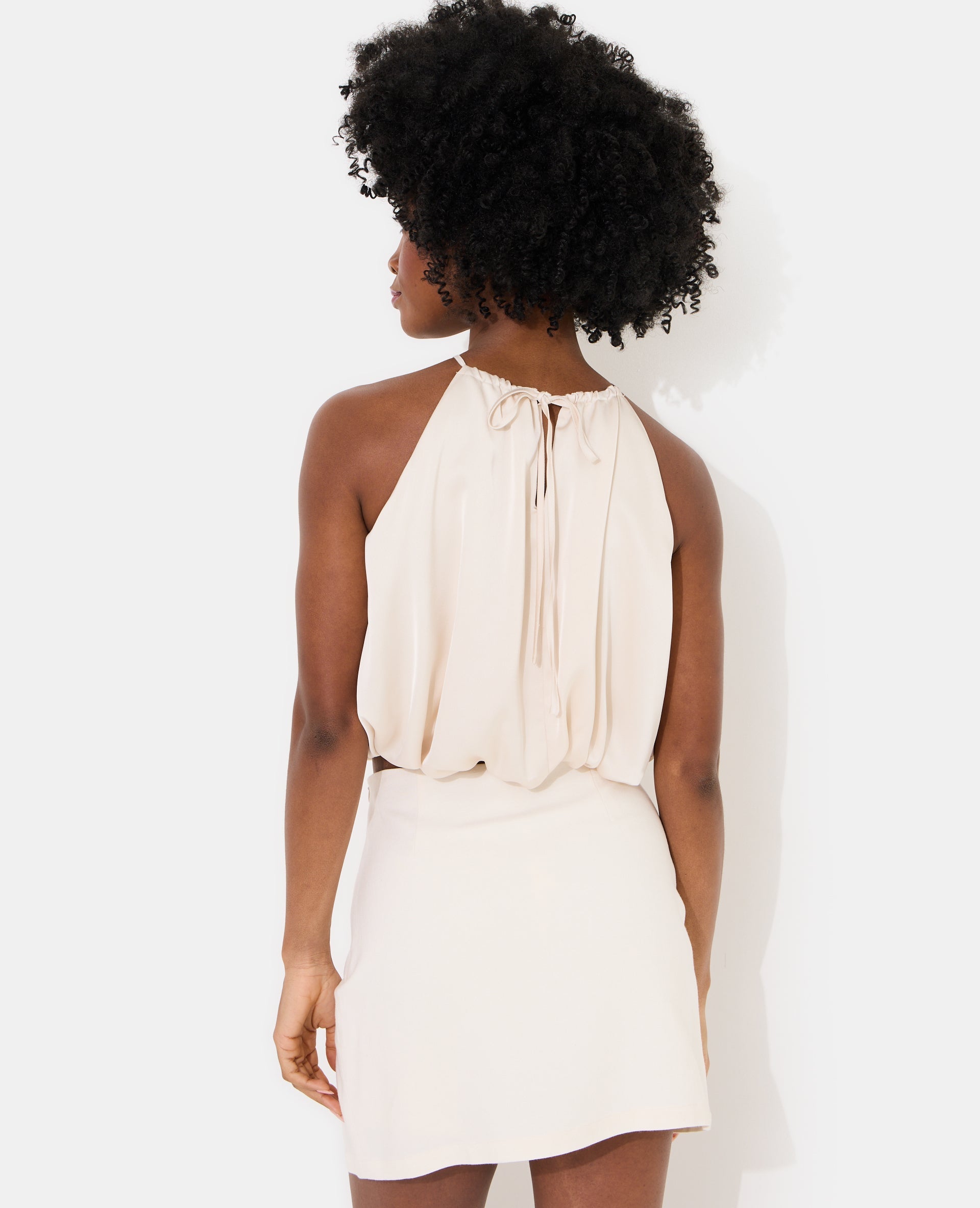 Top boule en satin avec détail bijou