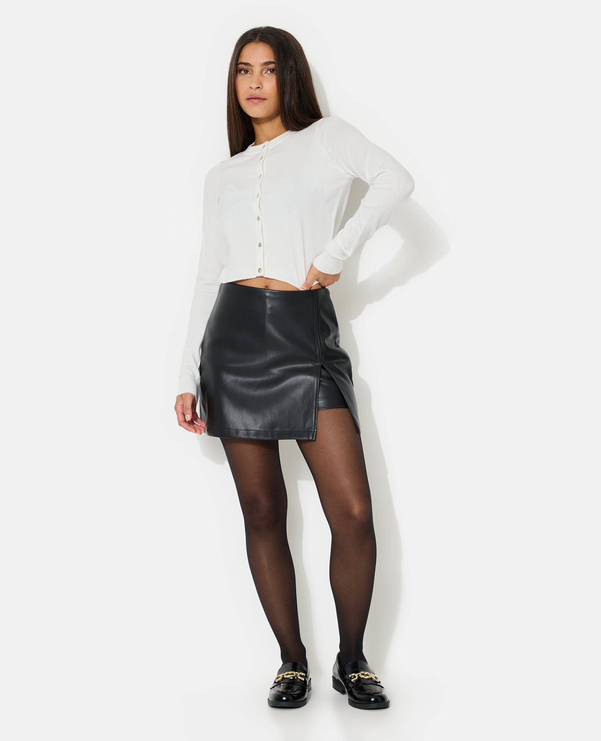 Jupe-short en simili avec fente