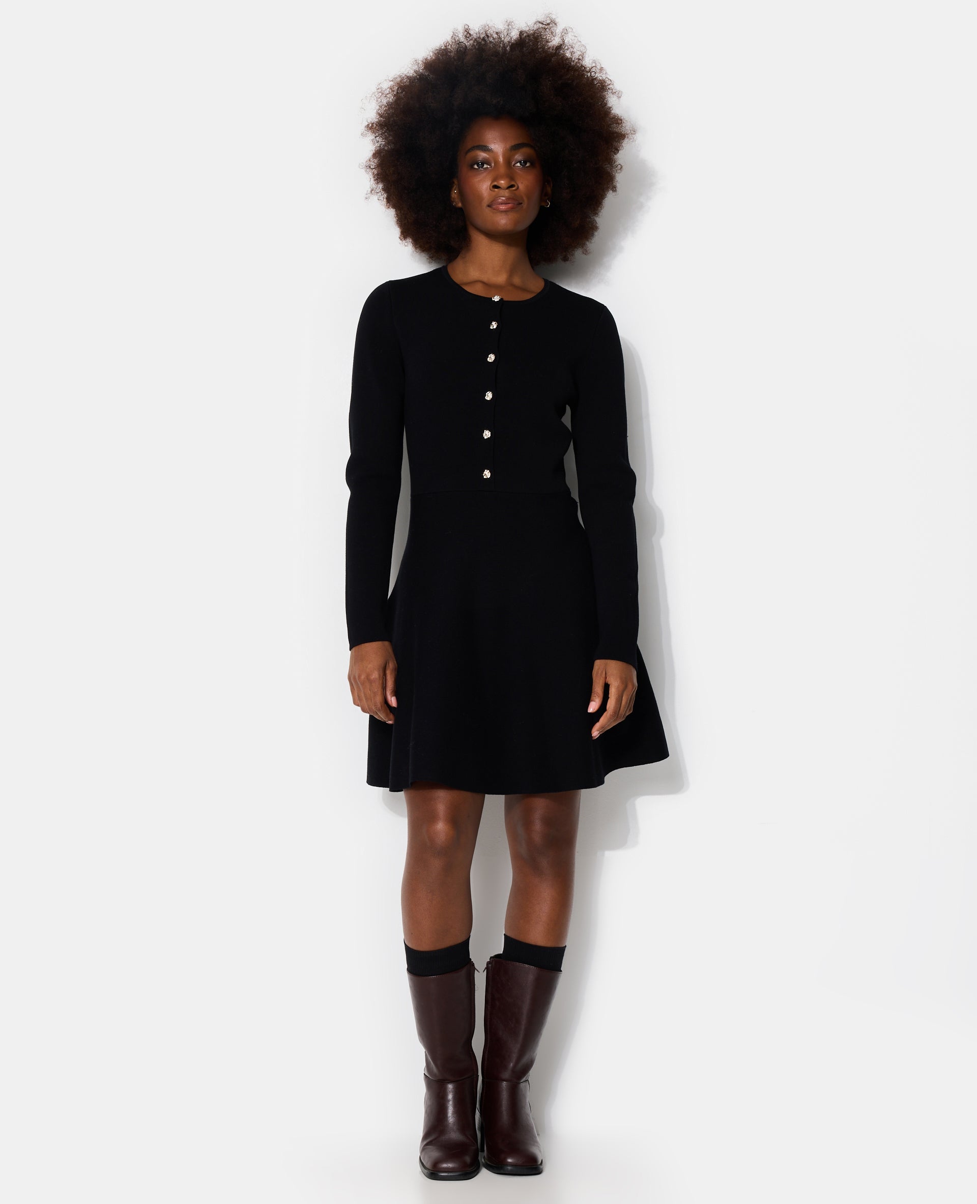 Robe en maille forme patineuse avec boutons