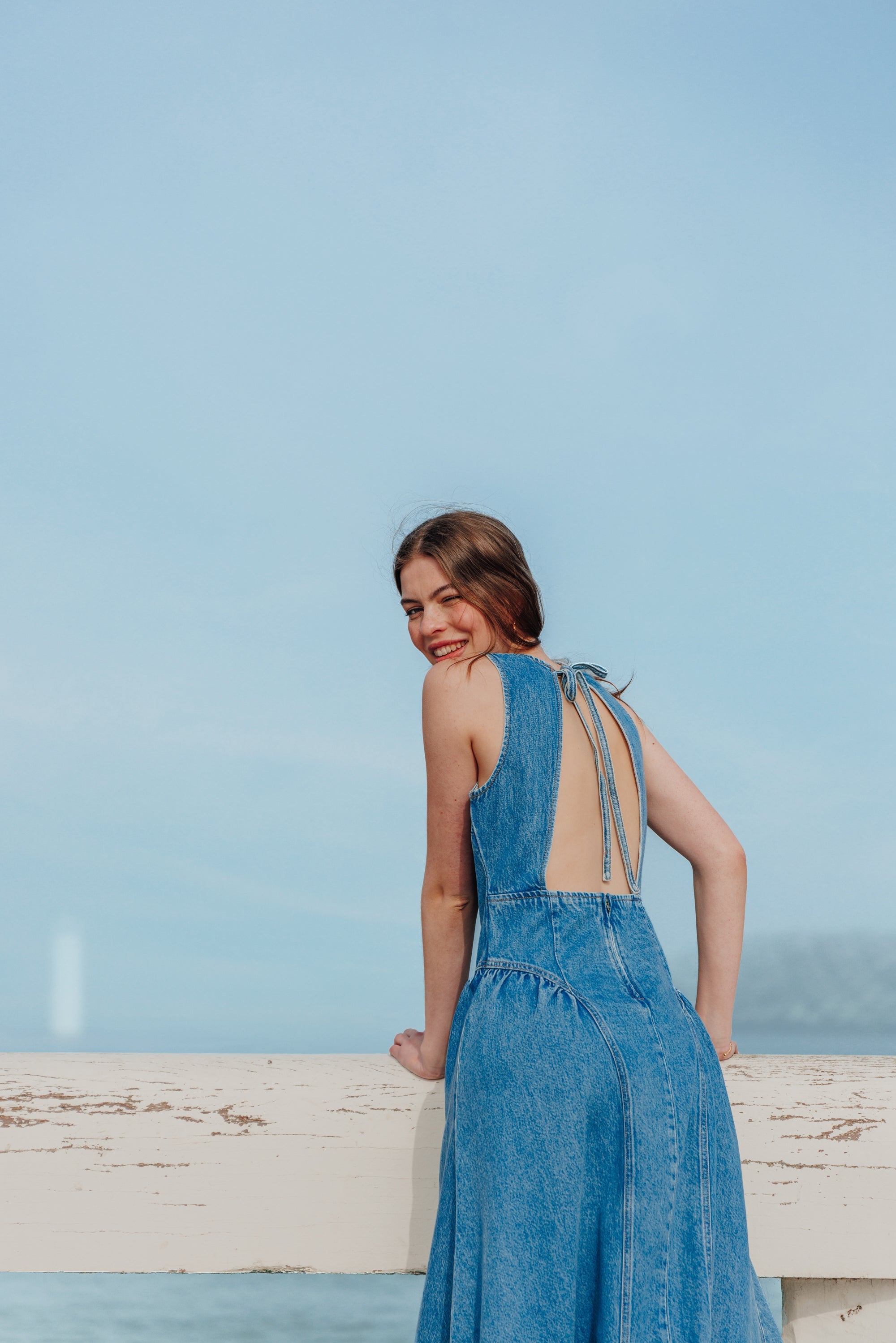Robe sicilienne longue en jean dos ouvert