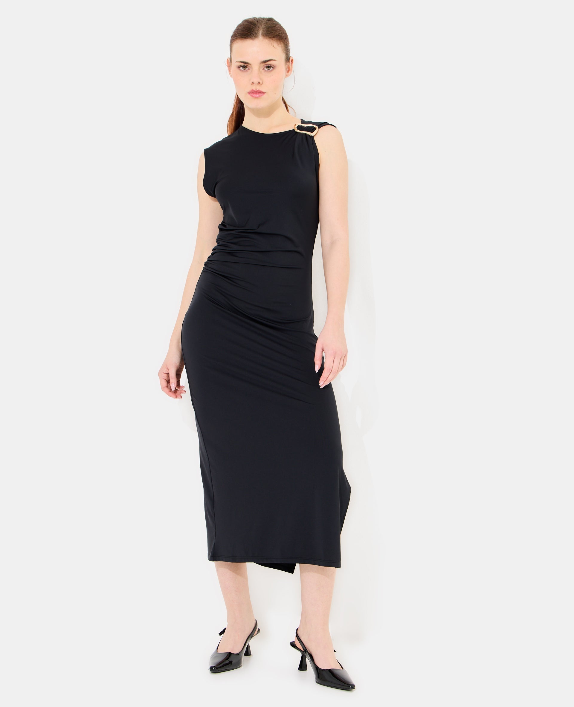 Robe longue en maille avec détail bijou