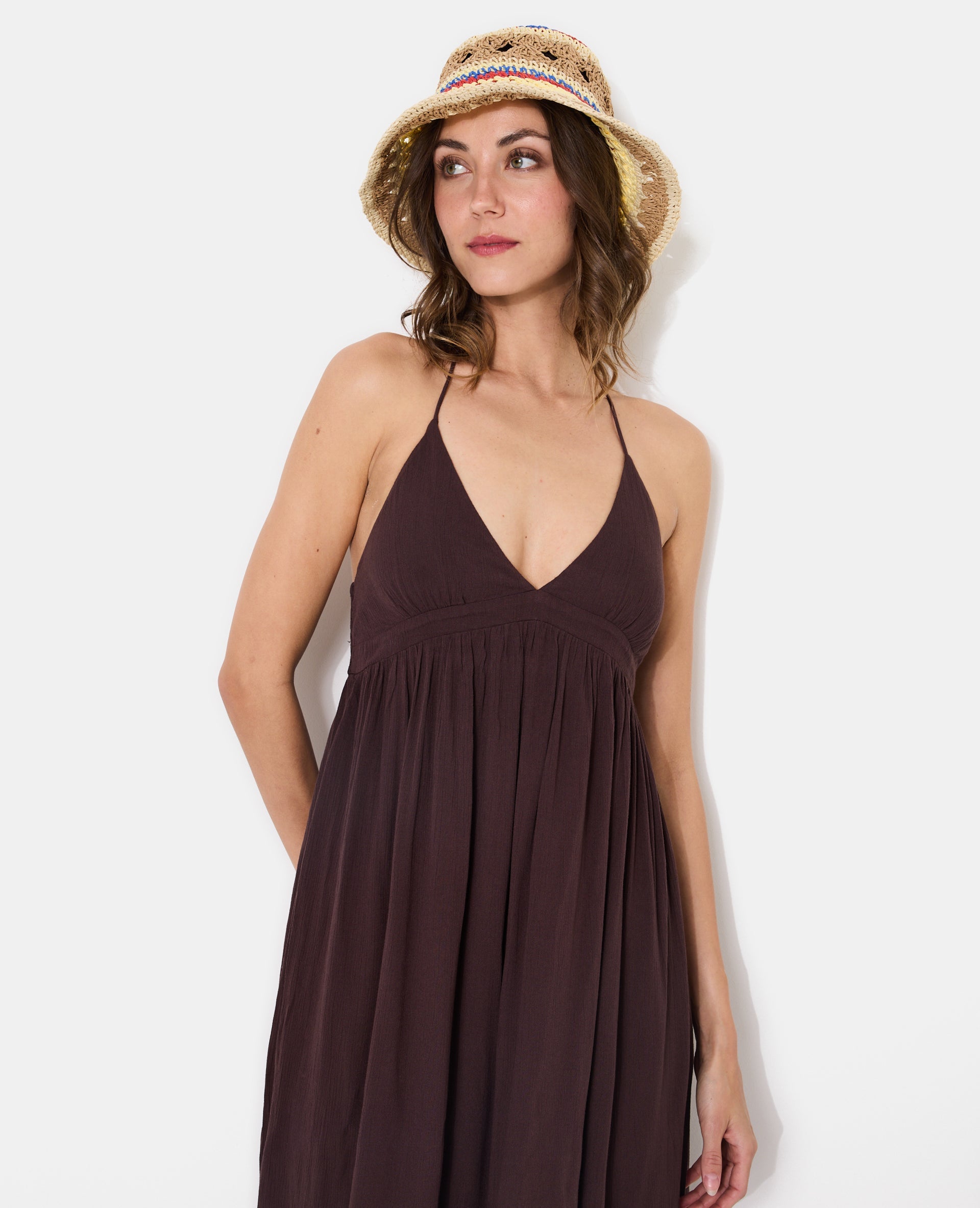 Robe longue évasée avec volant et bretelles fines