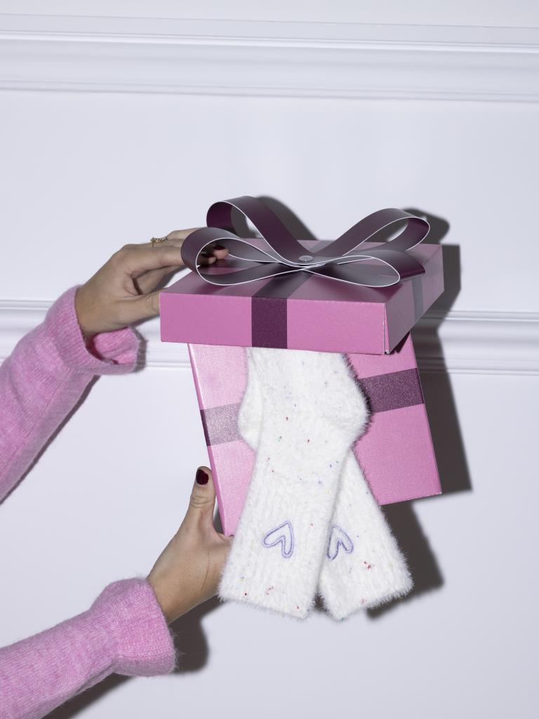 Paire de chaussettes en maille fluffy avec coeur