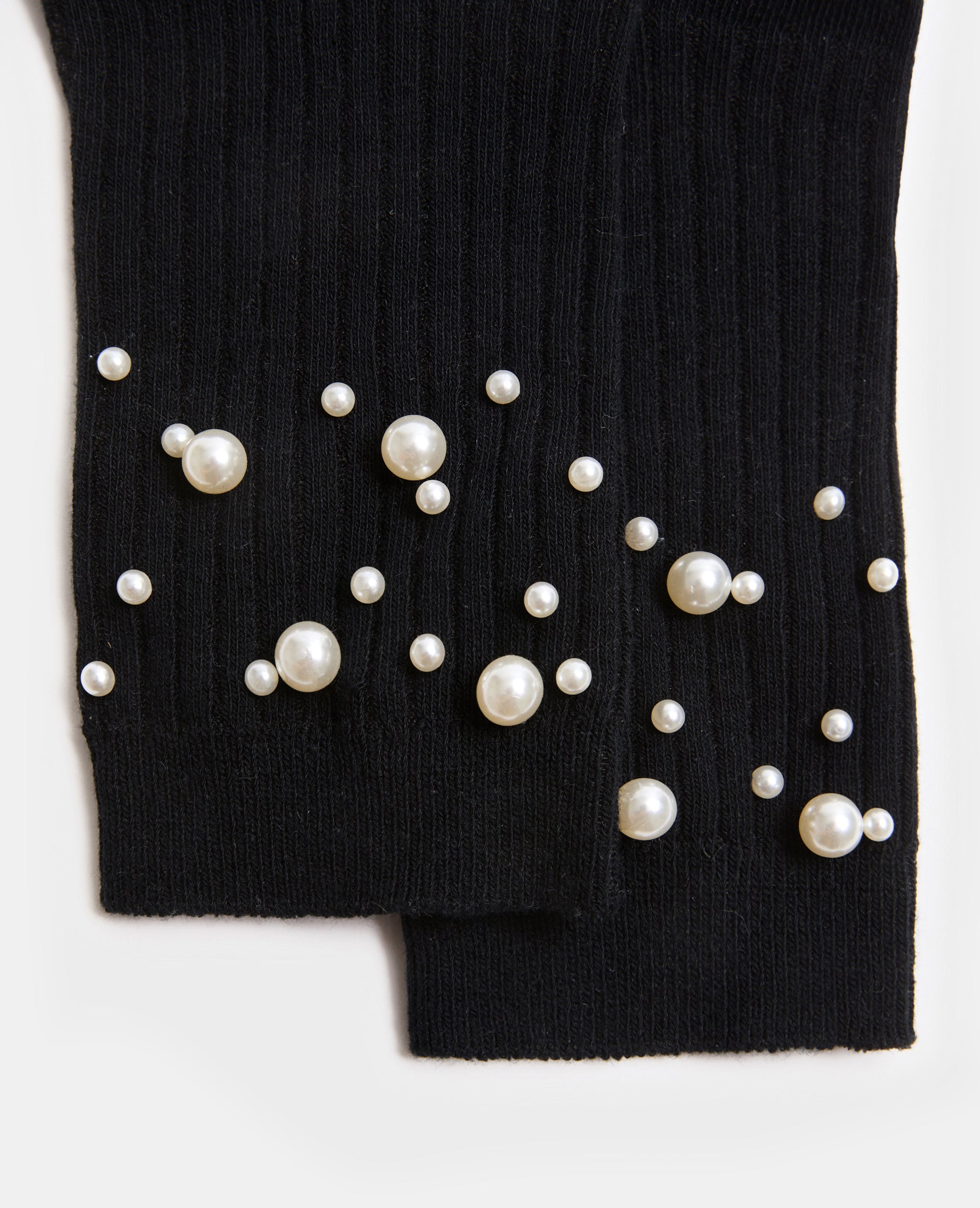Paire de chaussettes avec perles