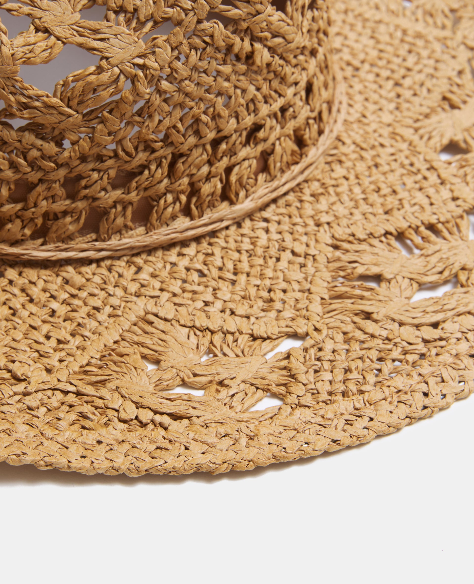 Chapeau de paille avec nœud