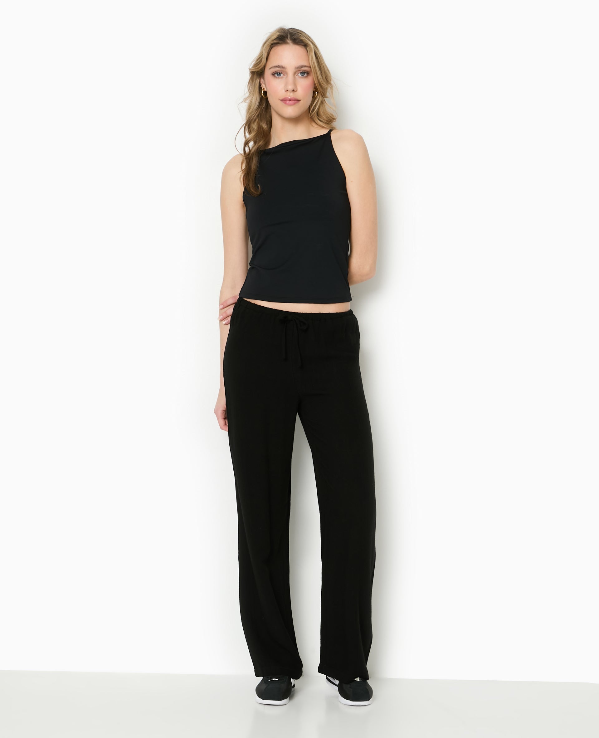 Pantalon large et droit avec taille élastiquée