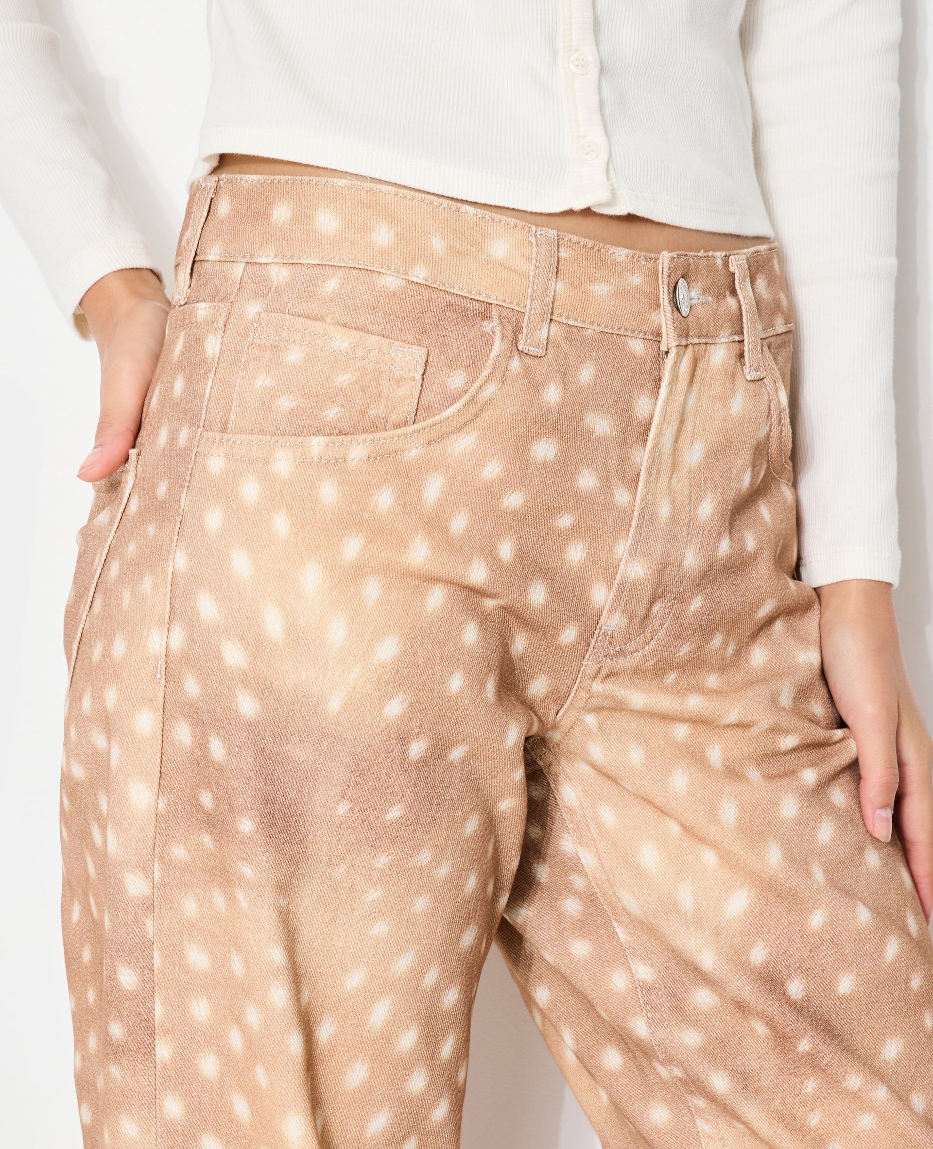 Jean droit avec grand revers motif faon
