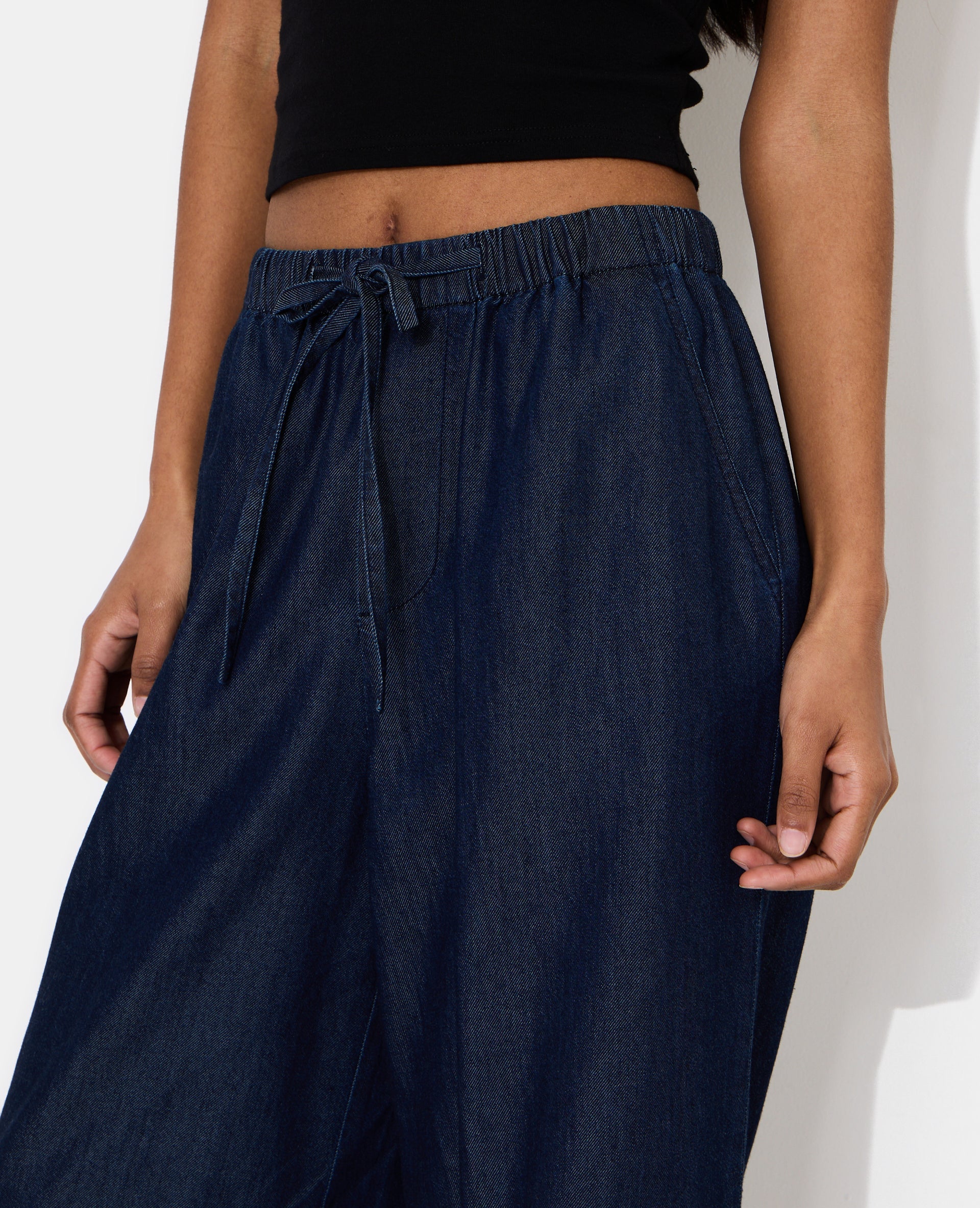Pantalon large ceinture élastiquée effet jean