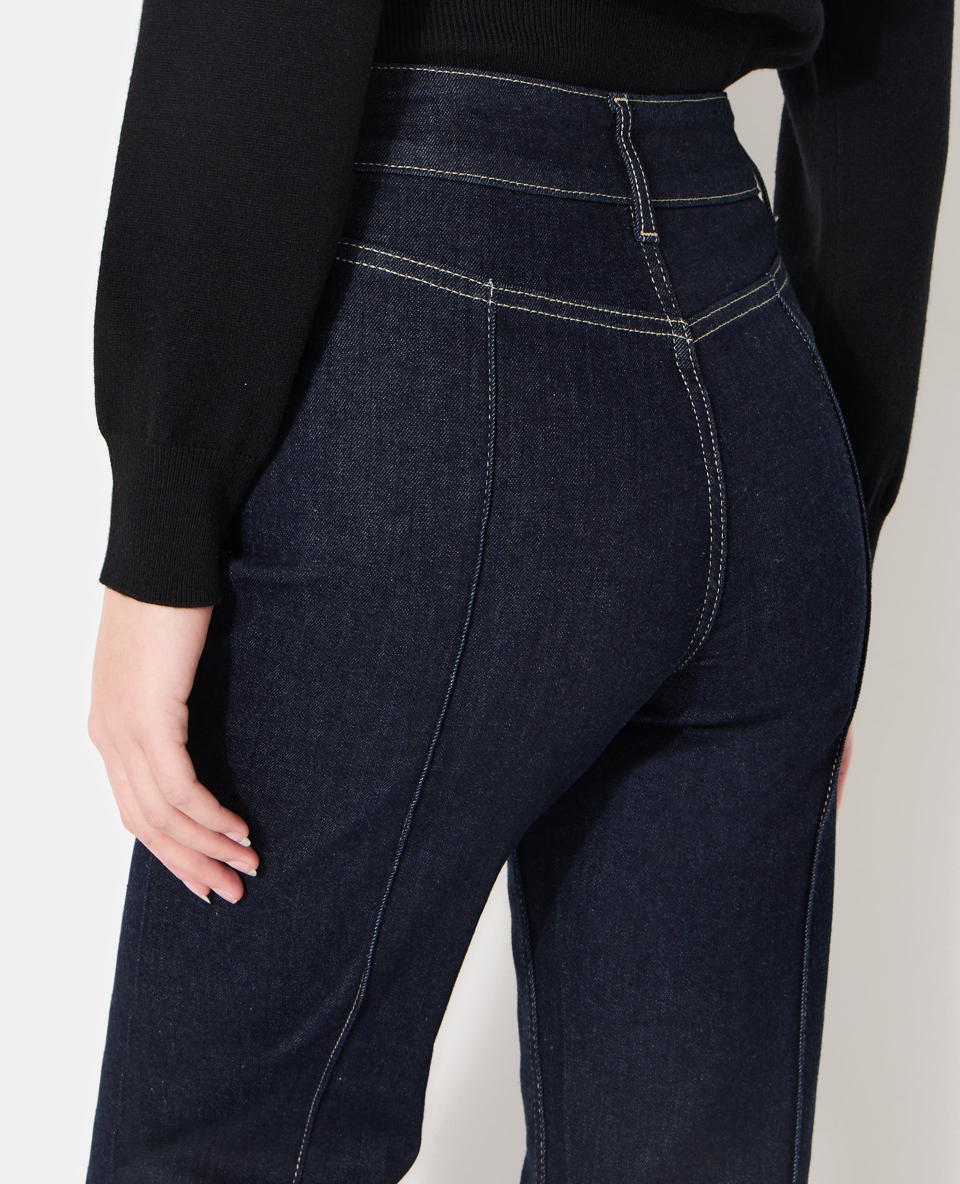 Jean straight taille haute avec détails coutures