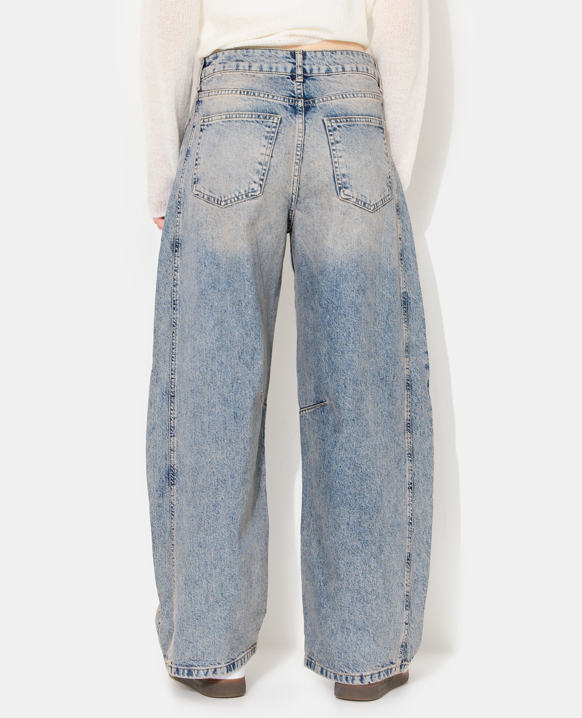 Jean barrel avec coutures taille medium