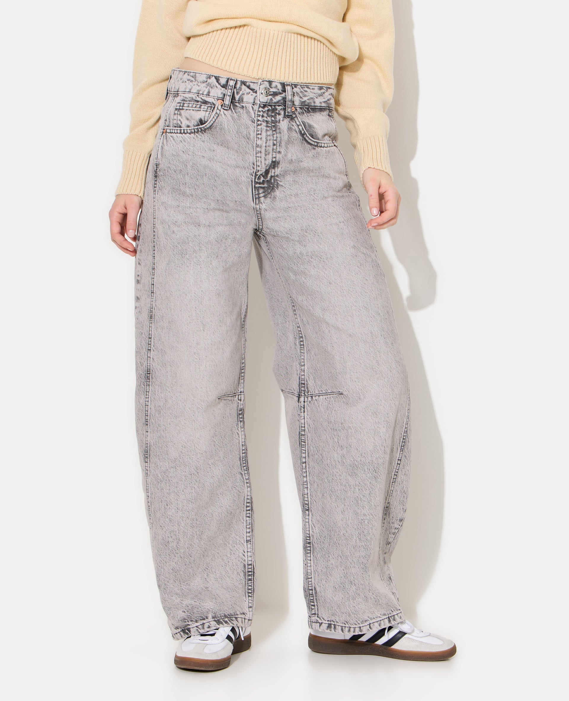 Jean barrel avec coutures taille medium