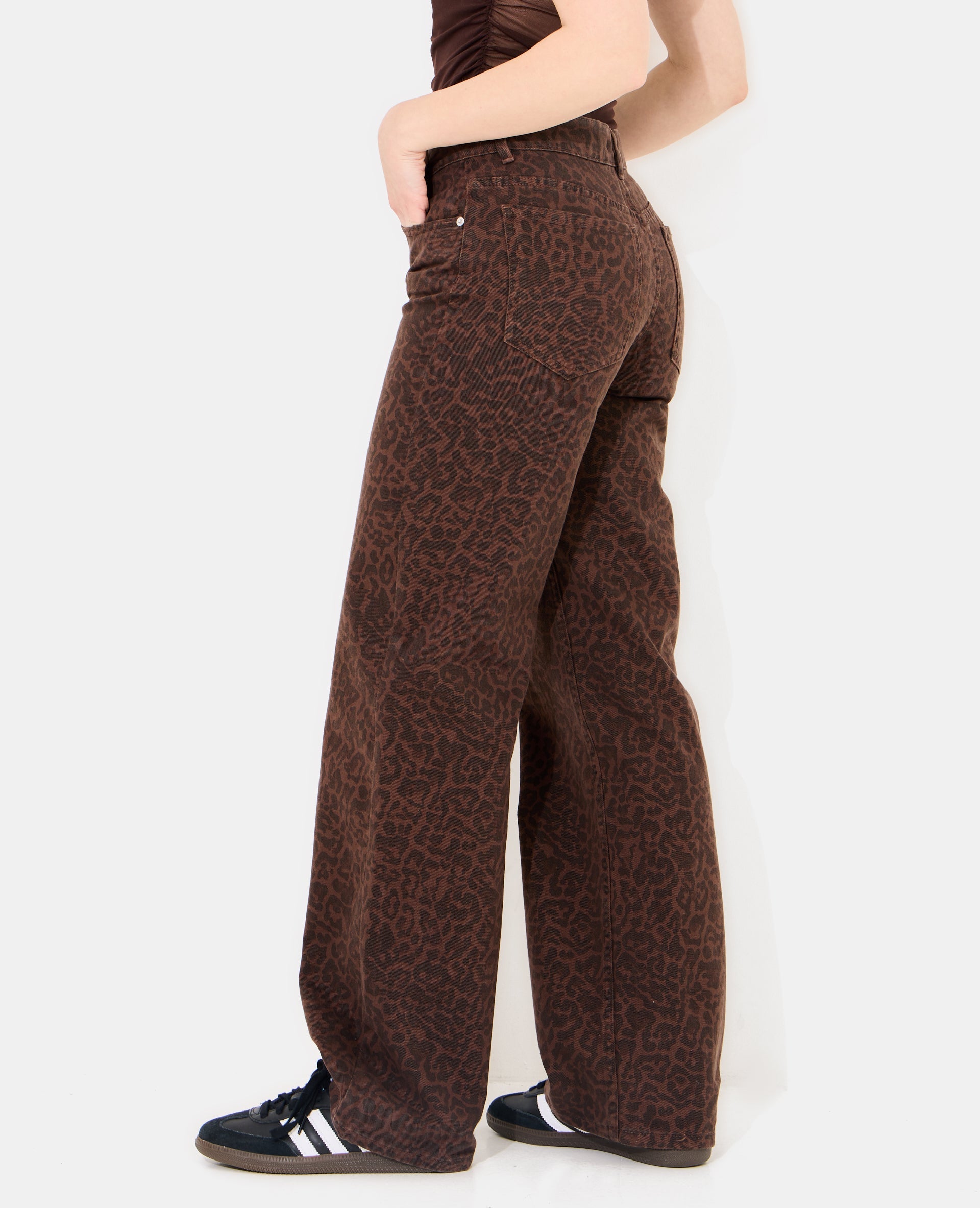 J71-2 / Jean wide taille medium motif léopard