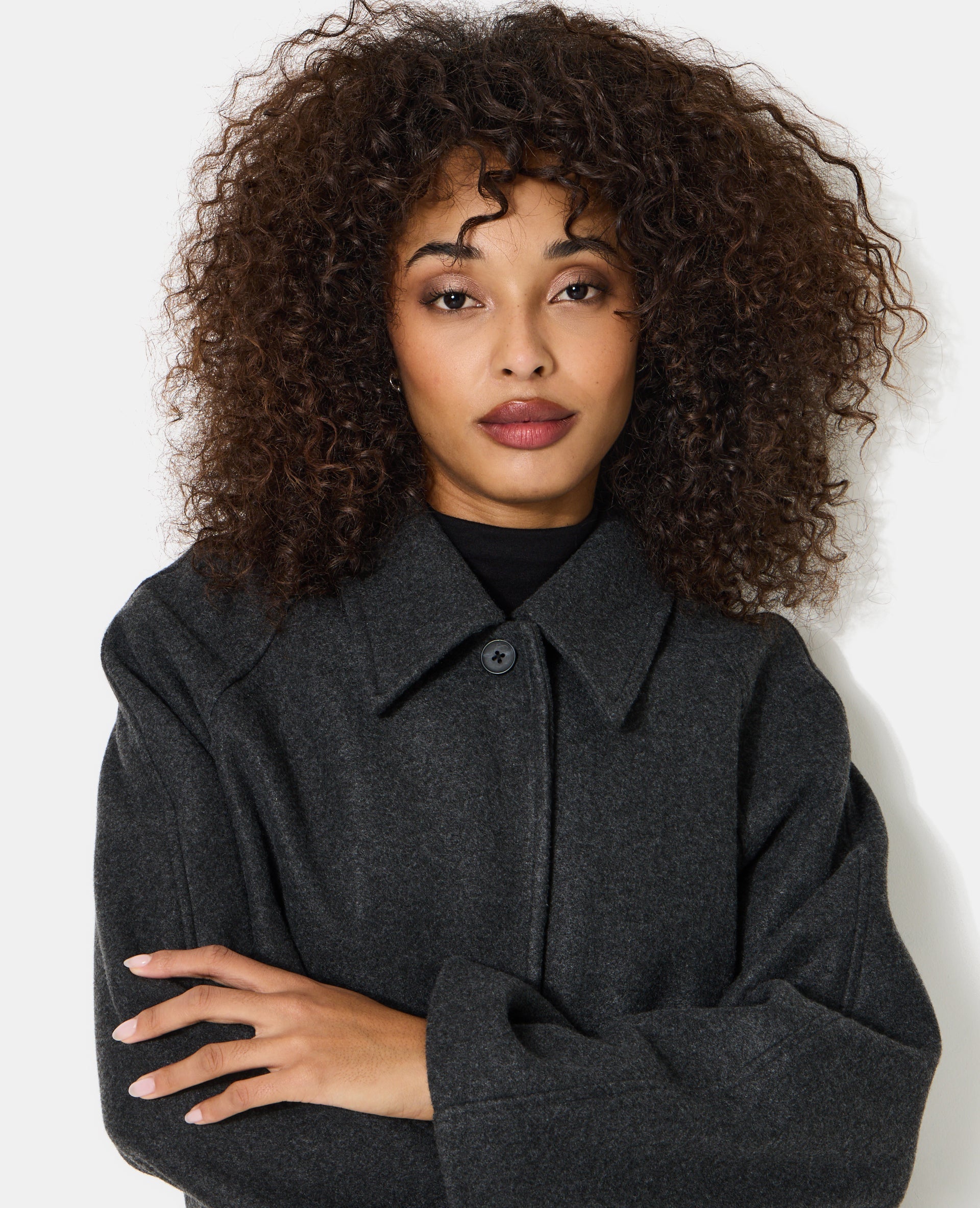 Manteau court drap de laine