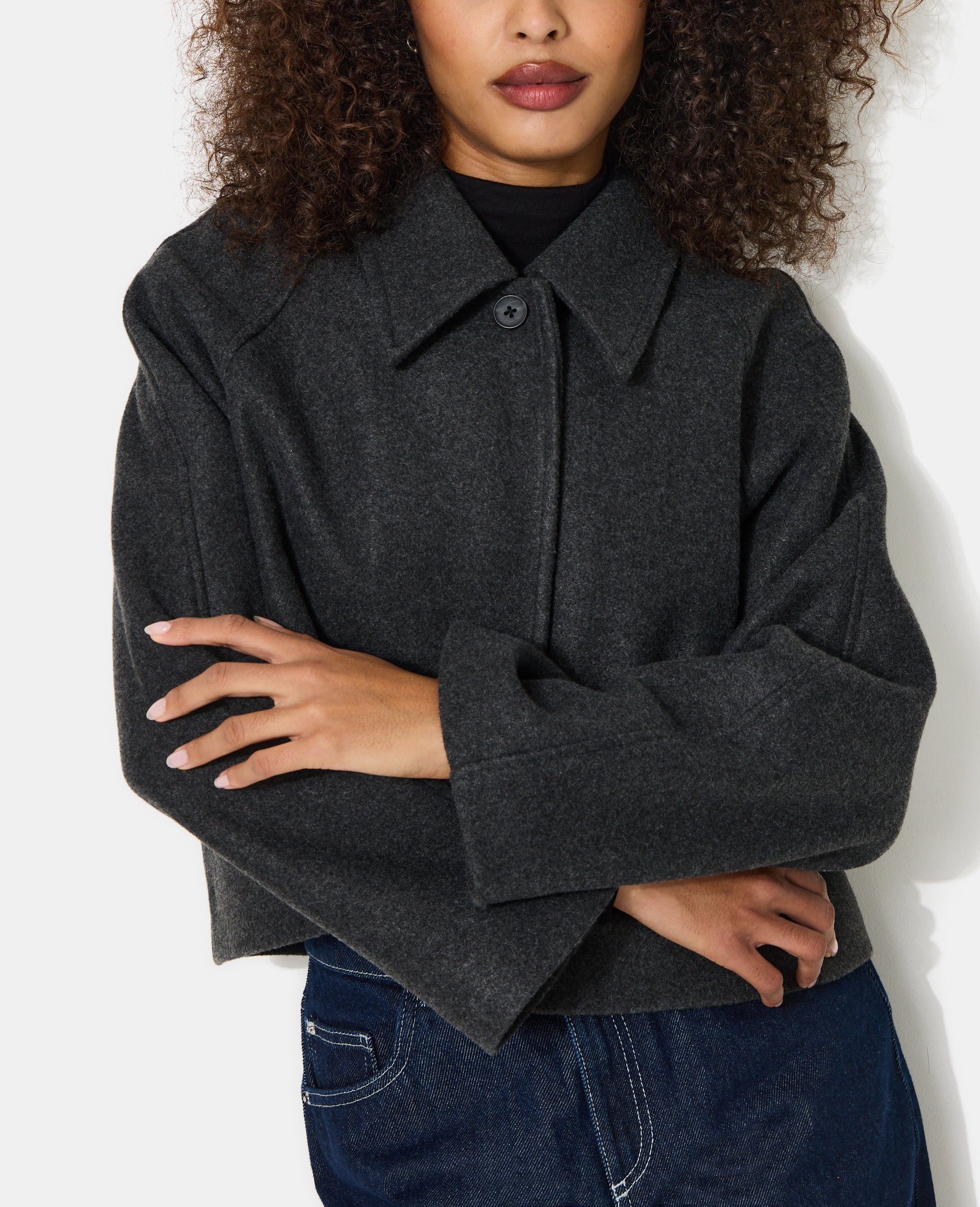 Manteau court drap de laine