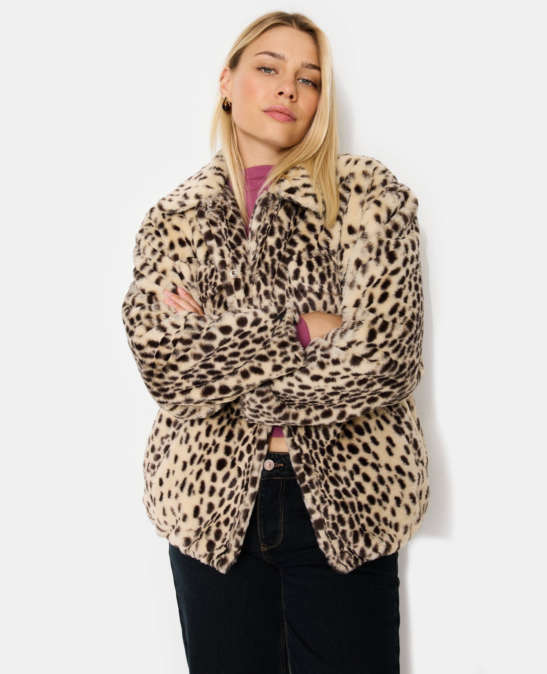 Blouson forme chemise en fausse fourrure motif guépard
